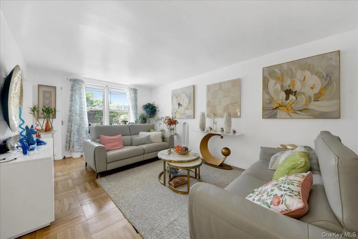 3512 Oxford Avenue, New York, NY, 2 Bedrooms Bedrooms, 5 Rooms Rooms,2 BathroomsBathrooms,Residential,For Rent,Oxford,0,1021343 3512 Oxford Avenue, New York, NY, 2 Bedrooms Bedrooms, 5 Rooms Rooms,2 BathroomsBathrooms,Residential,For Rent,Oxford,0,1021343