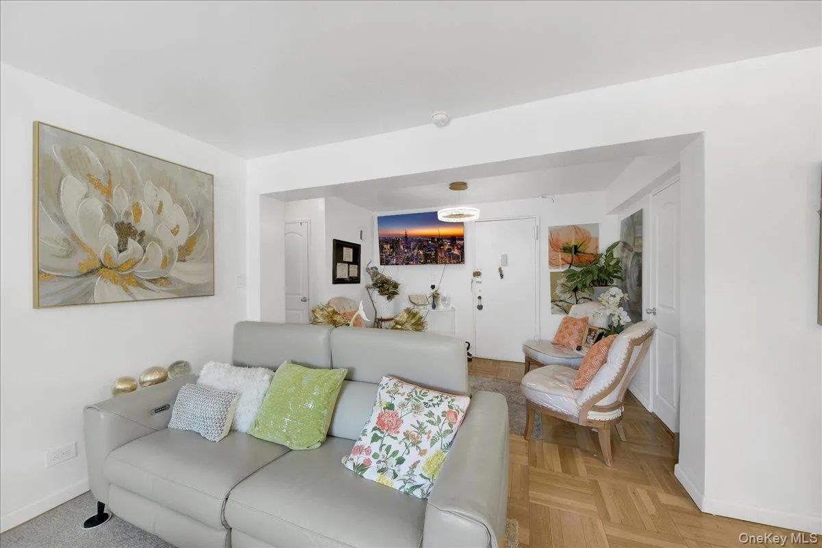 3512 Oxford Avenue, New York, NY, 2 Bedrooms Bedrooms, 5 Rooms Rooms,2 BathroomsBathrooms,Residential,For Rent,Oxford,0,1021343 3512 Oxford Avenue, New York, NY, 2 Bedrooms Bedrooms, 5 Rooms Rooms,2 BathroomsBathrooms,Residential,For Rent,Oxford,0,1021343