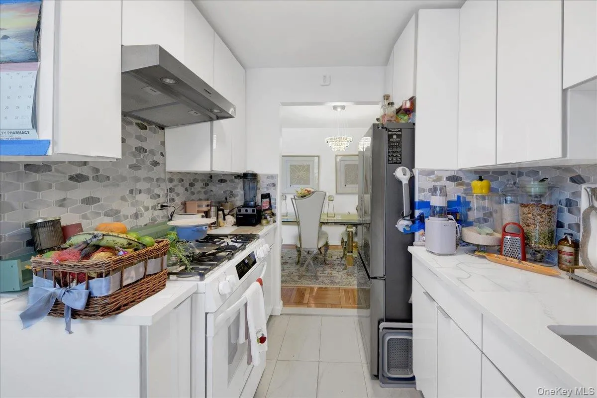 3512 Oxford Avenue, New York, NY, 2 Bedrooms Bedrooms, 5 Rooms Rooms,2 BathroomsBathrooms,Residential,For Rent,Oxford,0,1021343 3512 Oxford Avenue, New York, NY, 2 Bedrooms Bedrooms, 5 Rooms Rooms,2 BathroomsBathrooms,Residential,For Rent,Oxford,0,1021343
