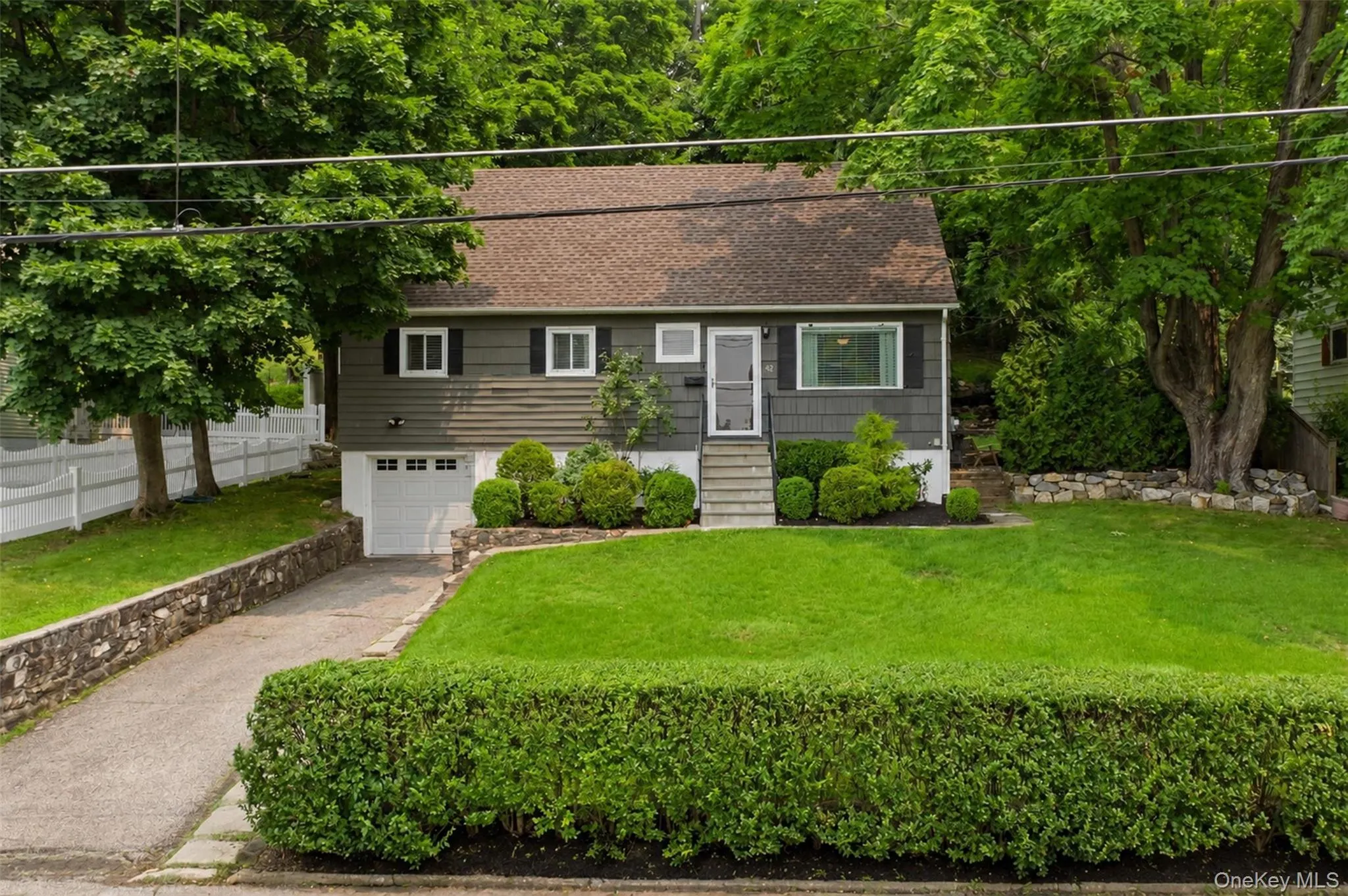 42 Pershing Avenue, Ossining, NY, 4 Bedrooms Bedrooms, 7 Rooms Rooms,2 BathroomsBathrooms,Residential,For Rent,Pershing,0,1021344 42 Pershing Avenue, Ossining, NY, 4 Bedrooms Bedrooms, 7 Rooms Rooms,2 BathroomsBathrooms,Residential,For Rent,Pershing,0,1021344