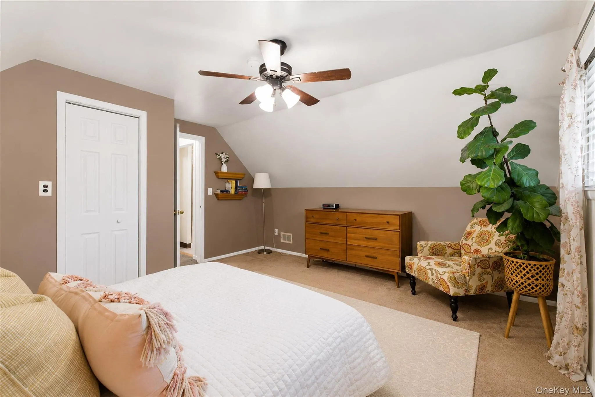 42 Pershing Avenue, Ossining, NY, 4 Bedrooms Bedrooms, 7 Rooms Rooms,2 BathroomsBathrooms,Residential,For Rent,Pershing,0,1021344 42 Pershing Avenue, Ossining, NY, 4 Bedrooms Bedrooms, 7 Rooms Rooms,2 BathroomsBathrooms,Residential,For Rent,Pershing,0,1021344