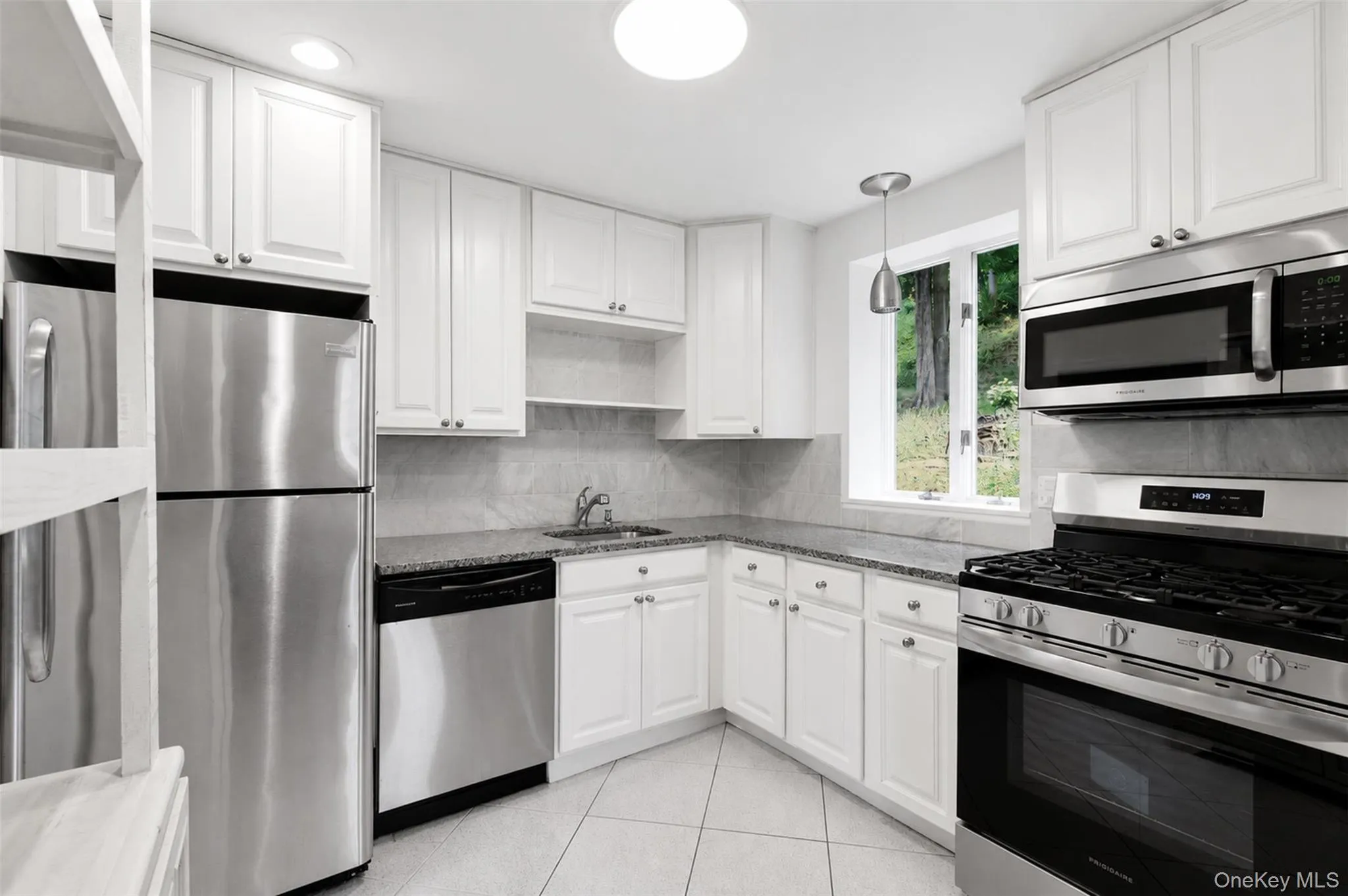 42 Pershing Avenue, Ossining, NY, 4 Bedrooms Bedrooms, 7 Rooms Rooms,2 BathroomsBathrooms,Residential,For Rent,Pershing,0,1021344 42 Pershing Avenue, Ossining, NY, 4 Bedrooms Bedrooms, 7 Rooms Rooms,2 BathroomsBathrooms,Residential,For Rent,Pershing,0,1021344