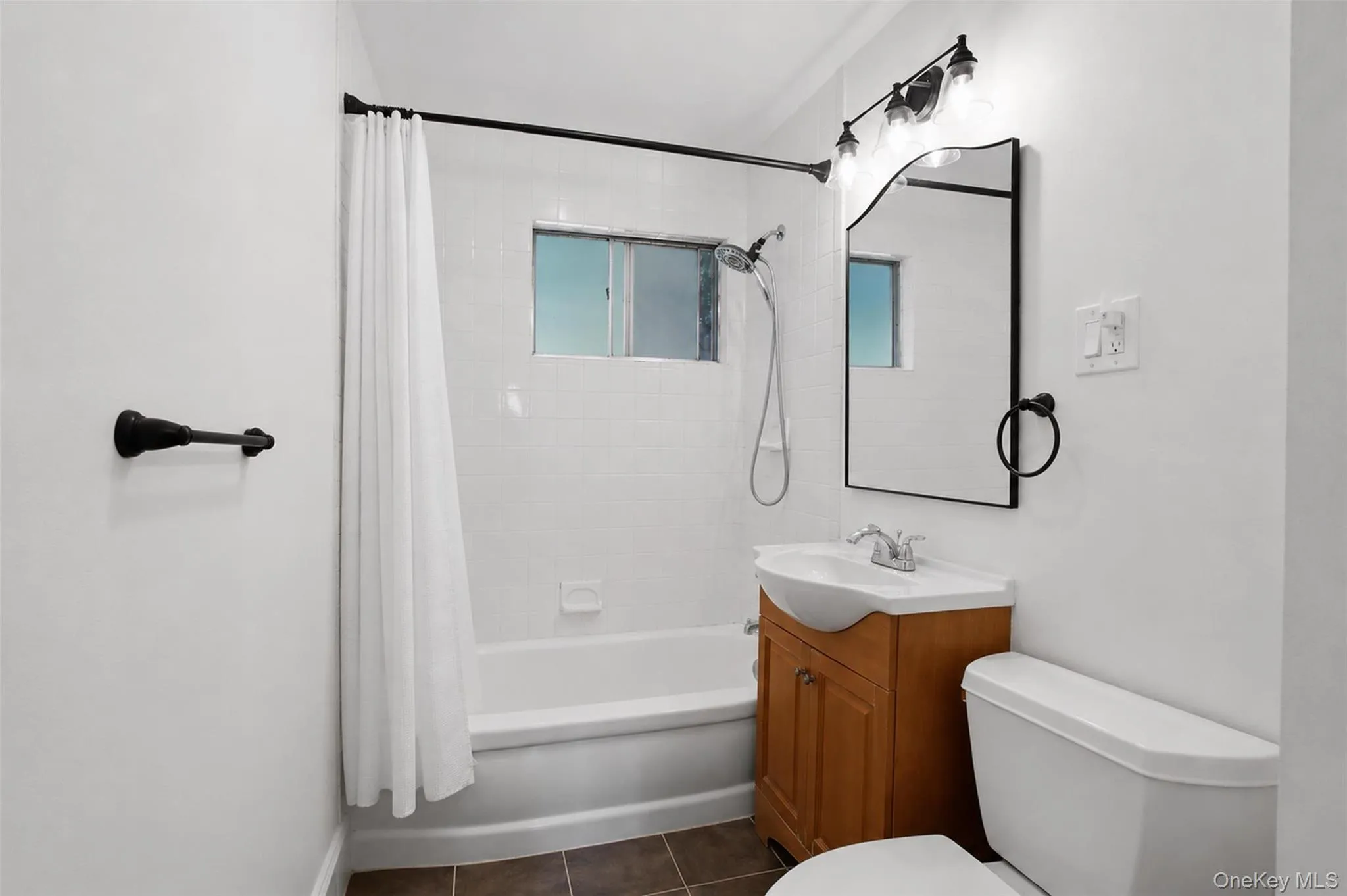 42 Pershing Avenue, Ossining, NY, 4 Bedrooms Bedrooms, 7 Rooms Rooms,2 BathroomsBathrooms,Residential,For Rent,Pershing,0,1021344 42 Pershing Avenue, Ossining, NY, 4 Bedrooms Bedrooms, 7 Rooms Rooms,2 BathroomsBathrooms,Residential,For Rent,Pershing,0,1021344