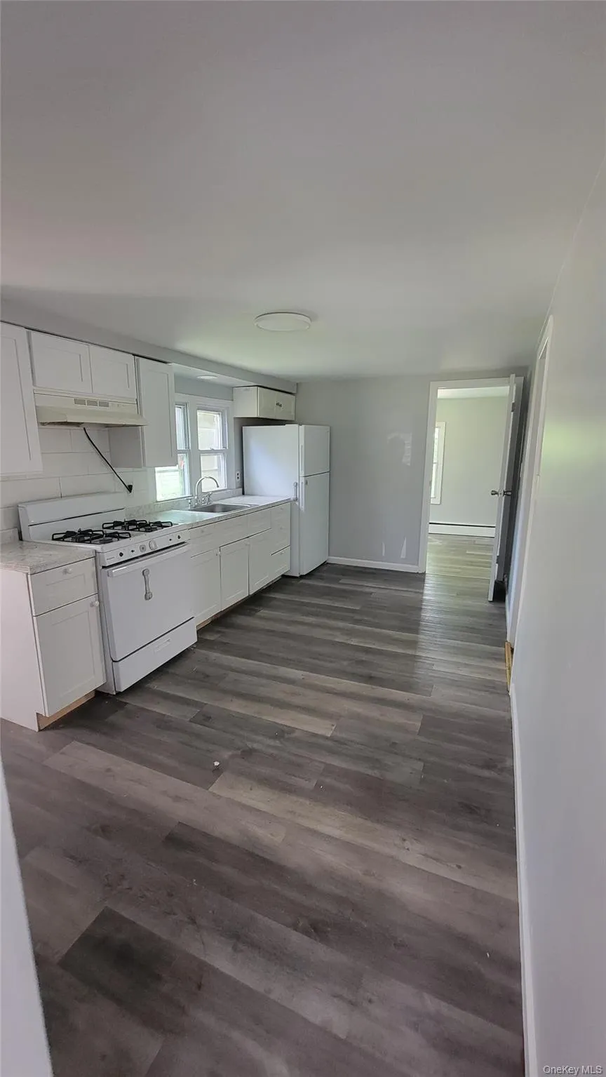 15 Warren Court, Haverstraw, NY, 2 Bedrooms Bedrooms, 6 Rooms Rooms,1 BathroomBathrooms,Residential,For Rent,Warren,0,1021348 15 Warren Court, Haverstraw, NY, 2 Bedrooms Bedrooms, 6 Rooms Rooms,1 BathroomBathrooms,Residential,For Rent,Warren,0,1021348