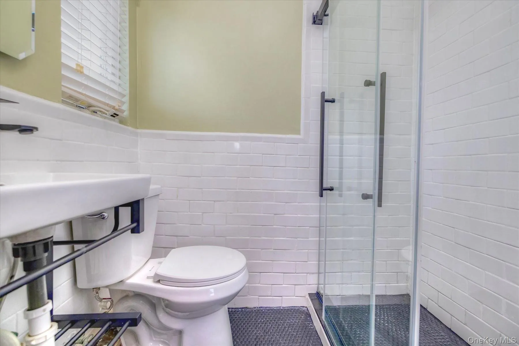 3784 Carrel Boulevard, Hempstead, NY, 4 Bedrooms Bedrooms, 9 Rooms Rooms,3 BathroomsBathrooms,Residential,For Rent,Carrel,0,1021351 3784 Carrel Boulevard, Hempstead, NY, 4 Bedrooms Bedrooms, 9 Rooms Rooms,3 BathroomsBathrooms,Residential,For Rent,Carrel,0,1021351