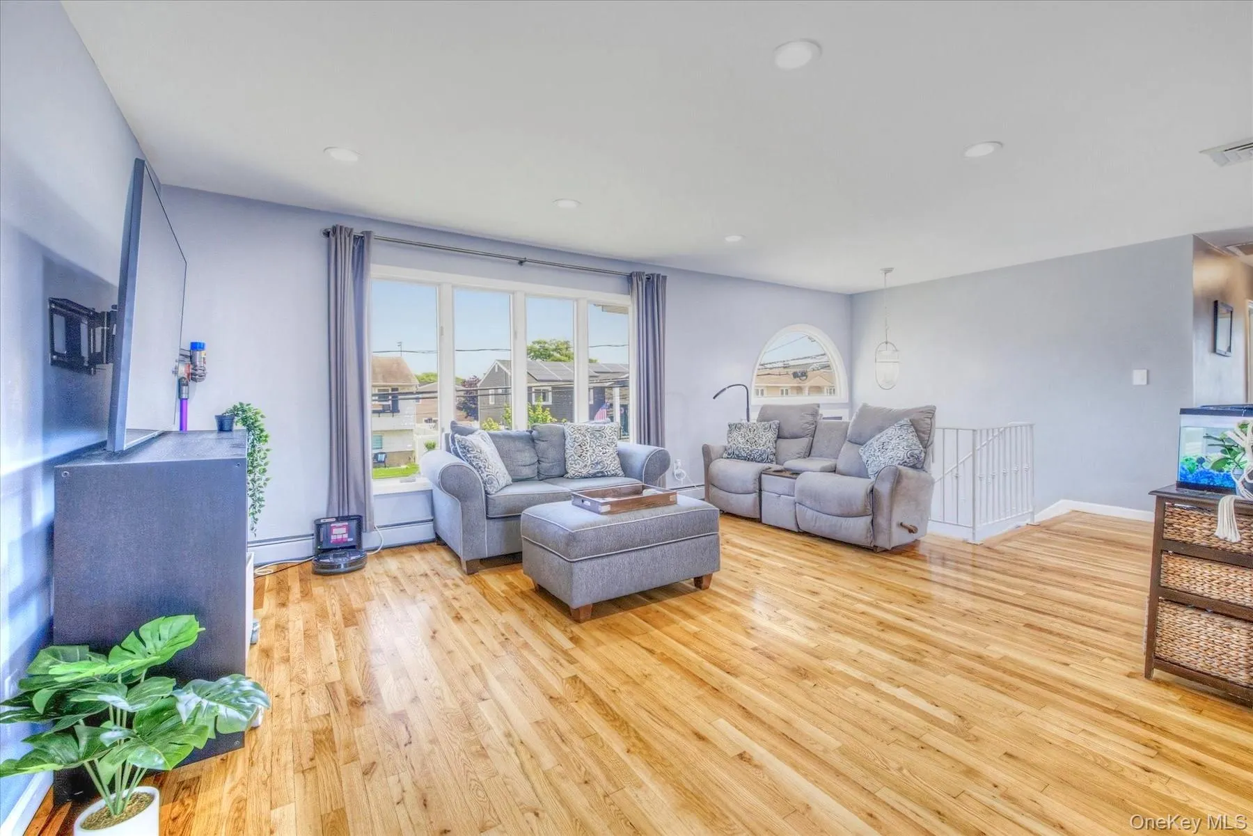 3784 Carrel Boulevard, Hempstead, NY, 4 Bedrooms Bedrooms, 9 Rooms Rooms,3 BathroomsBathrooms,Residential,For Rent,Carrel,0,1021351 3784 Carrel Boulevard, Hempstead, NY, 4 Bedrooms Bedrooms, 9 Rooms Rooms,3 BathroomsBathrooms,Residential,For Rent,Carrel,0,1021351