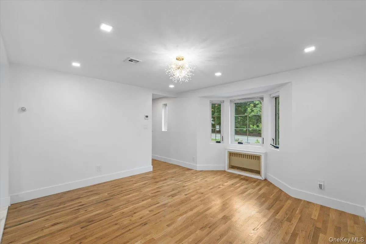 115 Old Mill Road, North Hempstead, NY, 3 Bedrooms Bedrooms, 7 Rooms Rooms,1 BathroomBathrooms,Residential,For Rent,Old Mill,0,1021353 115 Old Mill Road, North Hempstead, NY, 3 Bedrooms Bedrooms, 7 Rooms Rooms,1 BathroomBathrooms,Residential,For Rent,Old Mill,0,1021353