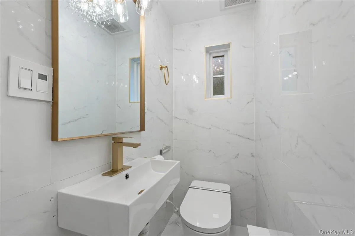 115 Old Mill Road, North Hempstead, NY, 3 Bedrooms Bedrooms, 7 Rooms Rooms,1 BathroomBathrooms,Residential,For Rent,Old Mill,0,1021353 115 Old Mill Road, North Hempstead, NY, 3 Bedrooms Bedrooms, 7 Rooms Rooms,1 BathroomBathrooms,Residential,For Rent,Old Mill,0,1021353