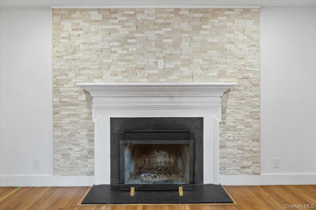 115 Old Mill Road, North Hempstead, NY, 3 Bedrooms Bedrooms, 7 Rooms Rooms,1 BathroomBathrooms,Residential,For Rent,Old Mill,0,1021353 115 Old Mill Road, North Hempstead, NY, 3 Bedrooms Bedrooms, 7 Rooms Rooms,1 BathroomBathrooms,Residential,For Rent,Old Mill,0,1021353
