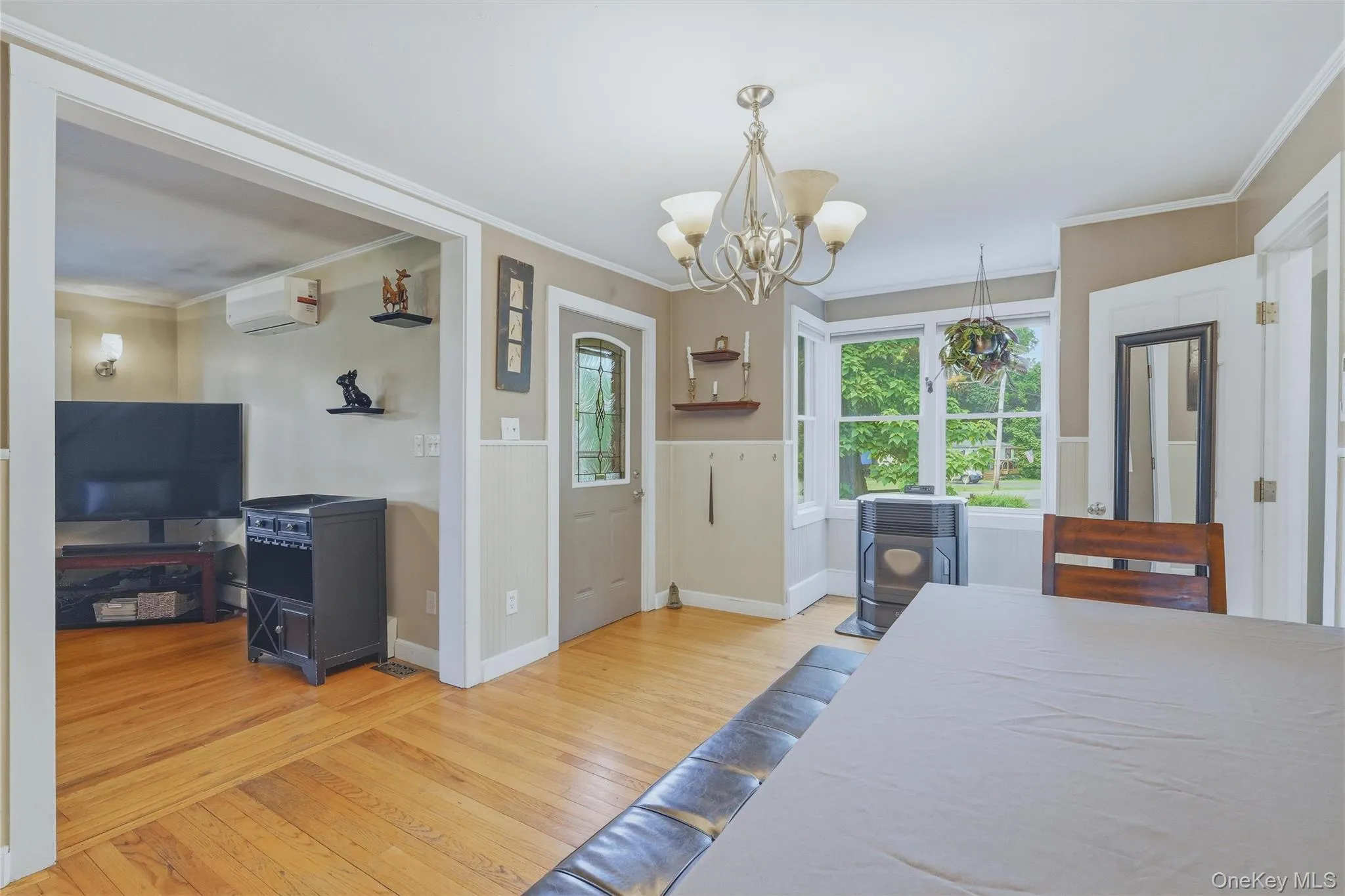 28 Railroad Avenue, Saugerties, NY, 3 Bedrooms Bedrooms, 12 Rooms Rooms,3 BathroomsBathrooms,Residential,For Rent,Railroad,0,1021359 28 Railroad Avenue, Saugerties, NY, 3 Bedrooms Bedrooms, 12 Rooms Rooms,3 BathroomsBathrooms,Residential,For Rent,Railroad,0,1021359