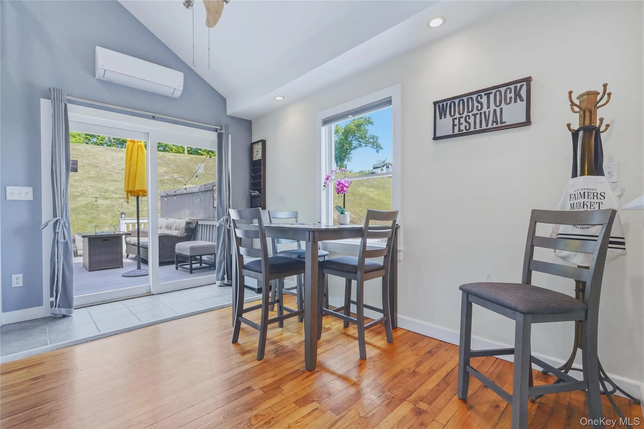 28 Railroad Avenue, Saugerties, NY, 3 Bedrooms Bedrooms, 12 Rooms Rooms,3 BathroomsBathrooms,Residential,For Rent,Railroad,0,1021359 28 Railroad Avenue, Saugerties, NY, 3 Bedrooms Bedrooms, 12 Rooms Rooms,3 BathroomsBathrooms,Residential,For Rent,Railroad,0,1021359