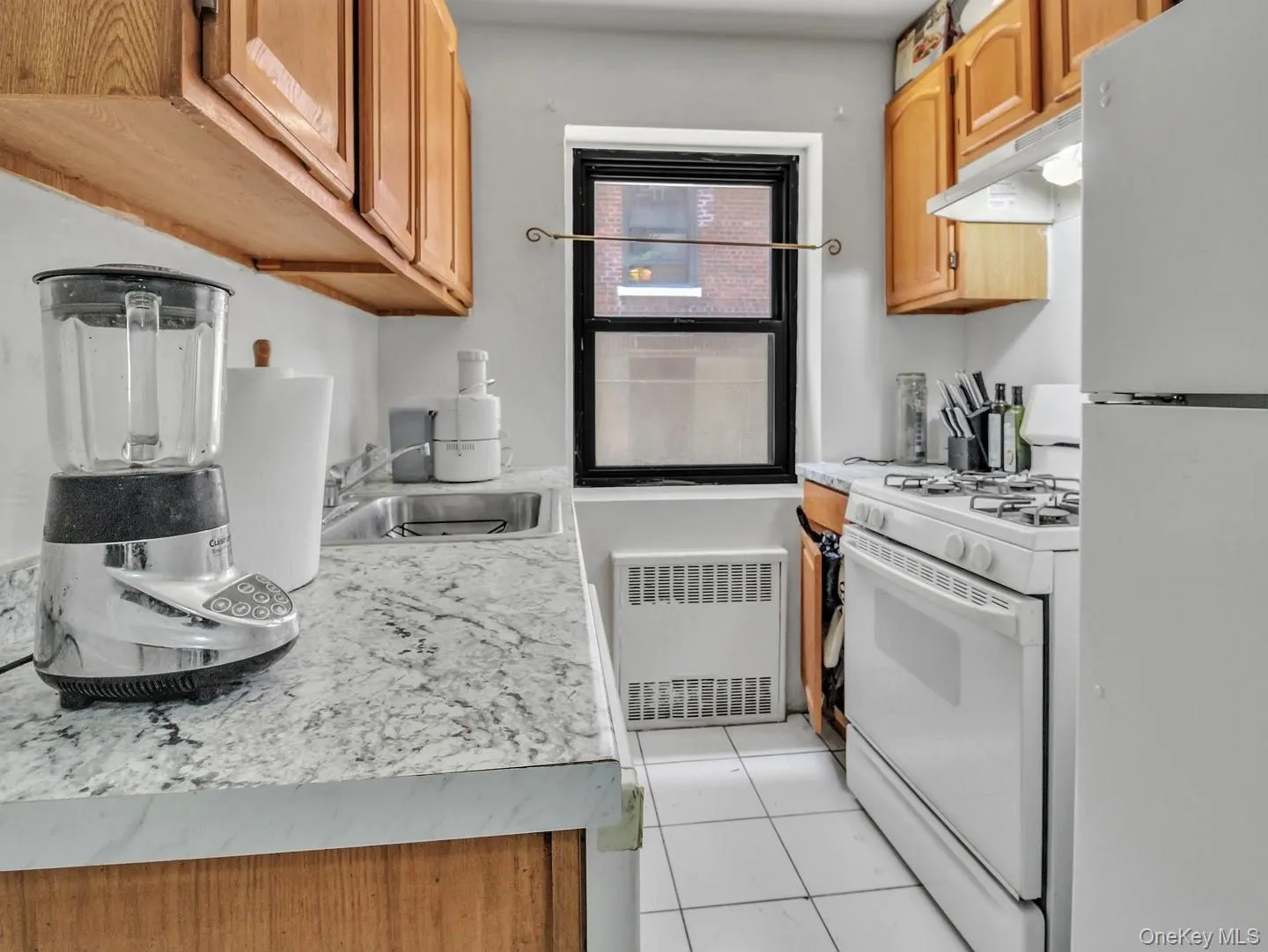118-60 Metropolitan Avenue, New York, NY, 1 Bedroom Bedrooms, 4 Rooms Rooms,1 BathroomBathrooms,Residential,For Rent,Metropolitan,0,1021361 118-60 Metropolitan Avenue, New York, NY, 1 Bedroom Bedrooms, 4 Rooms Rooms,1 BathroomBathrooms,Residential,For Rent,Metropolitan,0,1021361