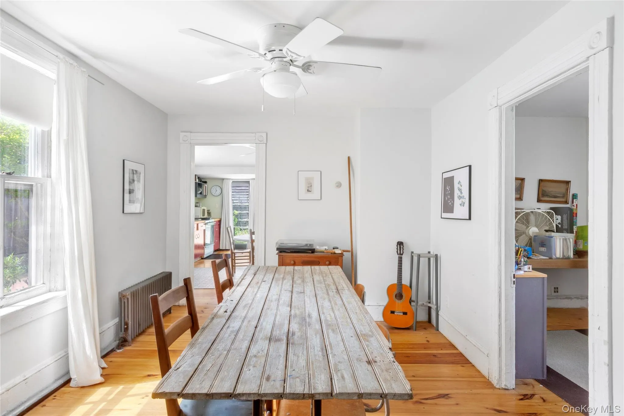 51 Garden Street, Southampton, NY, 3 Bedrooms Bedrooms, 7 Rooms Rooms,1 BathroomBathrooms,Residential,For Rent,Garden,0,1021365 51 Garden Street, Southampton, NY, 3 Bedrooms Bedrooms, 7 Rooms Rooms,1 BathroomBathrooms,Residential,For Rent,Garden,0,1021365