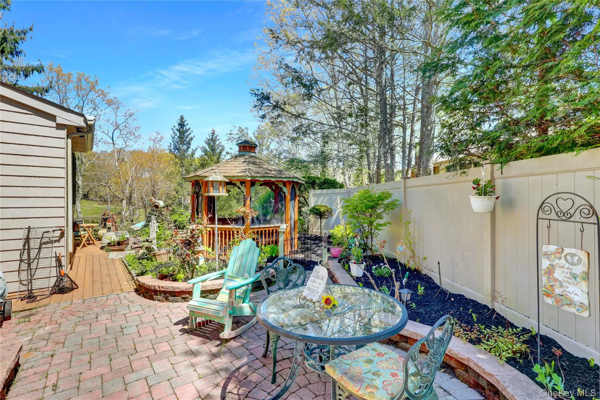 9 Ernest Court, Smithtown, NY, 4 Bedrooms Bedrooms, 9 Rooms Rooms,2 BathroomsBathrooms,Residential,For Rent,Ernest,0,1021368 9 Ernest Court, Smithtown, NY, 4 Bedrooms Bedrooms, 9 Rooms Rooms,2 BathroomsBathrooms,Residential,For Rent,Ernest,0,1021368