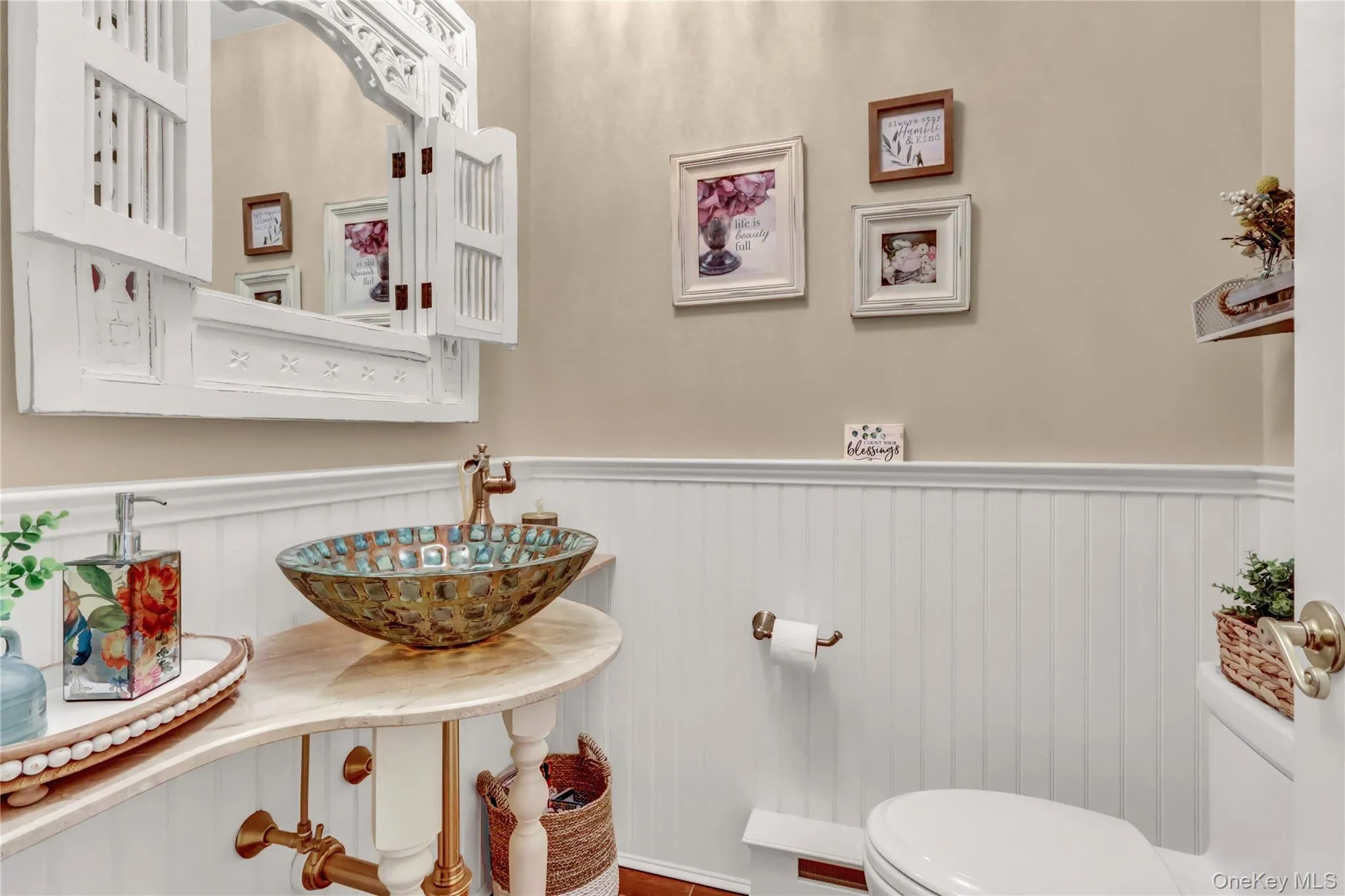 9 Ernest Court, Smithtown, NY, 4 Bedrooms Bedrooms, 9 Rooms Rooms,2 BathroomsBathrooms,Residential,For Rent,Ernest,0,1021368 9 Ernest Court, Smithtown, NY, 4 Bedrooms Bedrooms, 9 Rooms Rooms,2 BathroomsBathrooms,Residential,For Rent,Ernest,0,1021368
