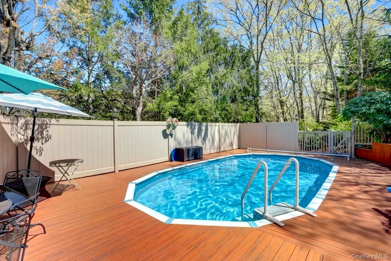 9 Ernest Court, Smithtown, NY, 4 Bedrooms Bedrooms, 9 Rooms Rooms,2 BathroomsBathrooms,Residential,For Rent,Ernest,0,1021368 9 Ernest Court, Smithtown, NY, 4 Bedrooms Bedrooms, 9 Rooms Rooms,2 BathroomsBathrooms,Residential,For Rent,Ernest,0,1021368