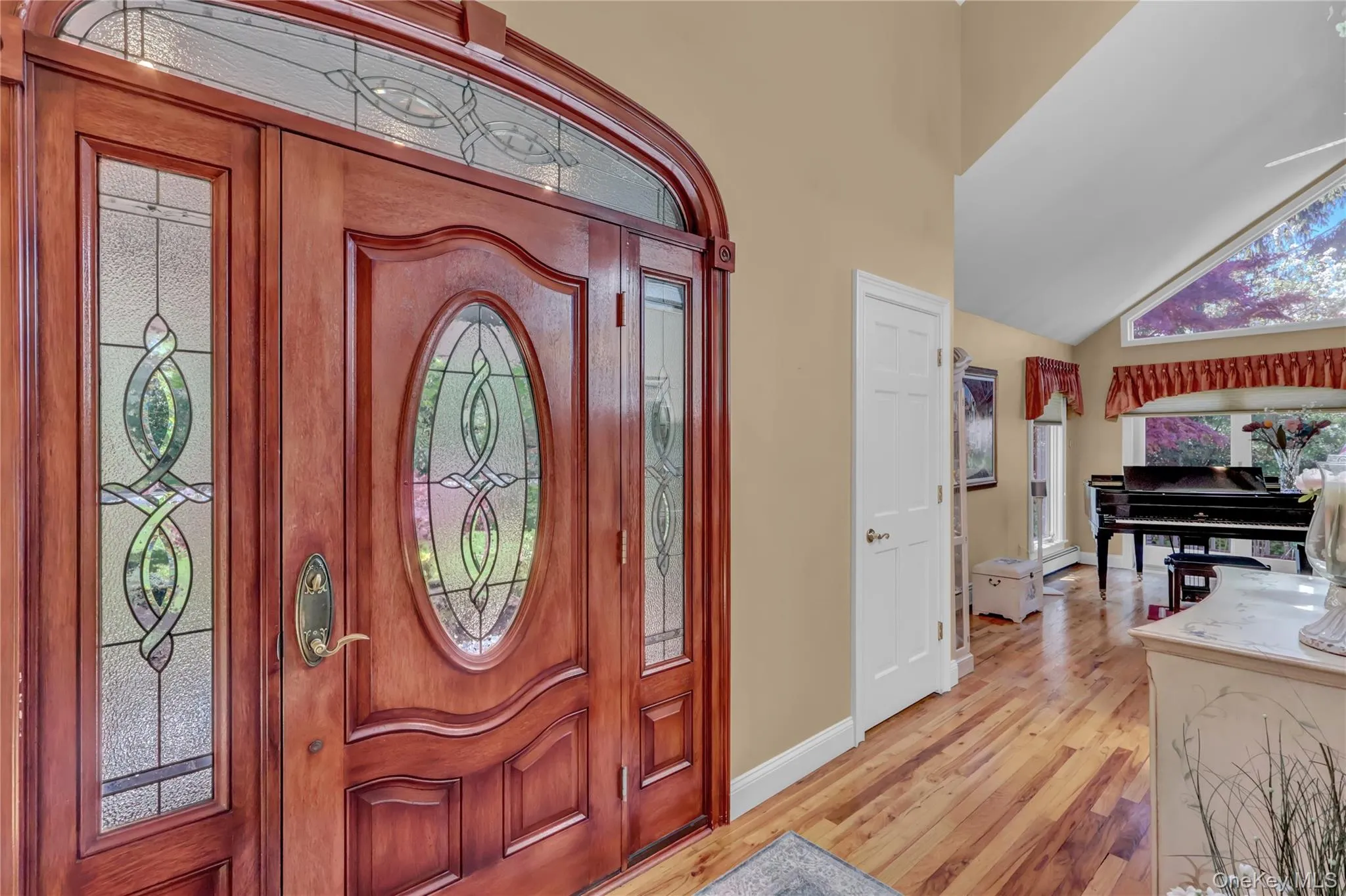9 Ernest Court, Smithtown, NY, 4 Bedrooms Bedrooms, 9 Rooms Rooms,2 BathroomsBathrooms,Residential,For Rent,Ernest,0,1021368 9 Ernest Court, Smithtown, NY, 4 Bedrooms Bedrooms, 9 Rooms Rooms,2 BathroomsBathrooms,Residential,For Rent,Ernest,0,1021368