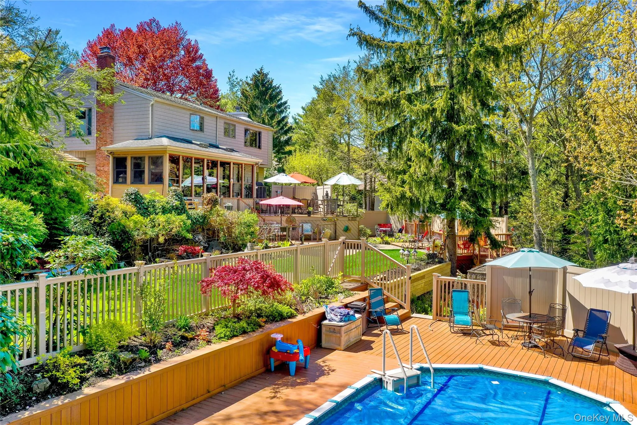9 Ernest Court, Smithtown, NY, 4 Bedrooms Bedrooms, 9 Rooms Rooms,2 BathroomsBathrooms,Residential,For Rent,Ernest,0,1021368 9 Ernest Court, Smithtown, NY, 4 Bedrooms Bedrooms, 9 Rooms Rooms,2 BathroomsBathrooms,Residential,For Rent,Ernest,0,1021368