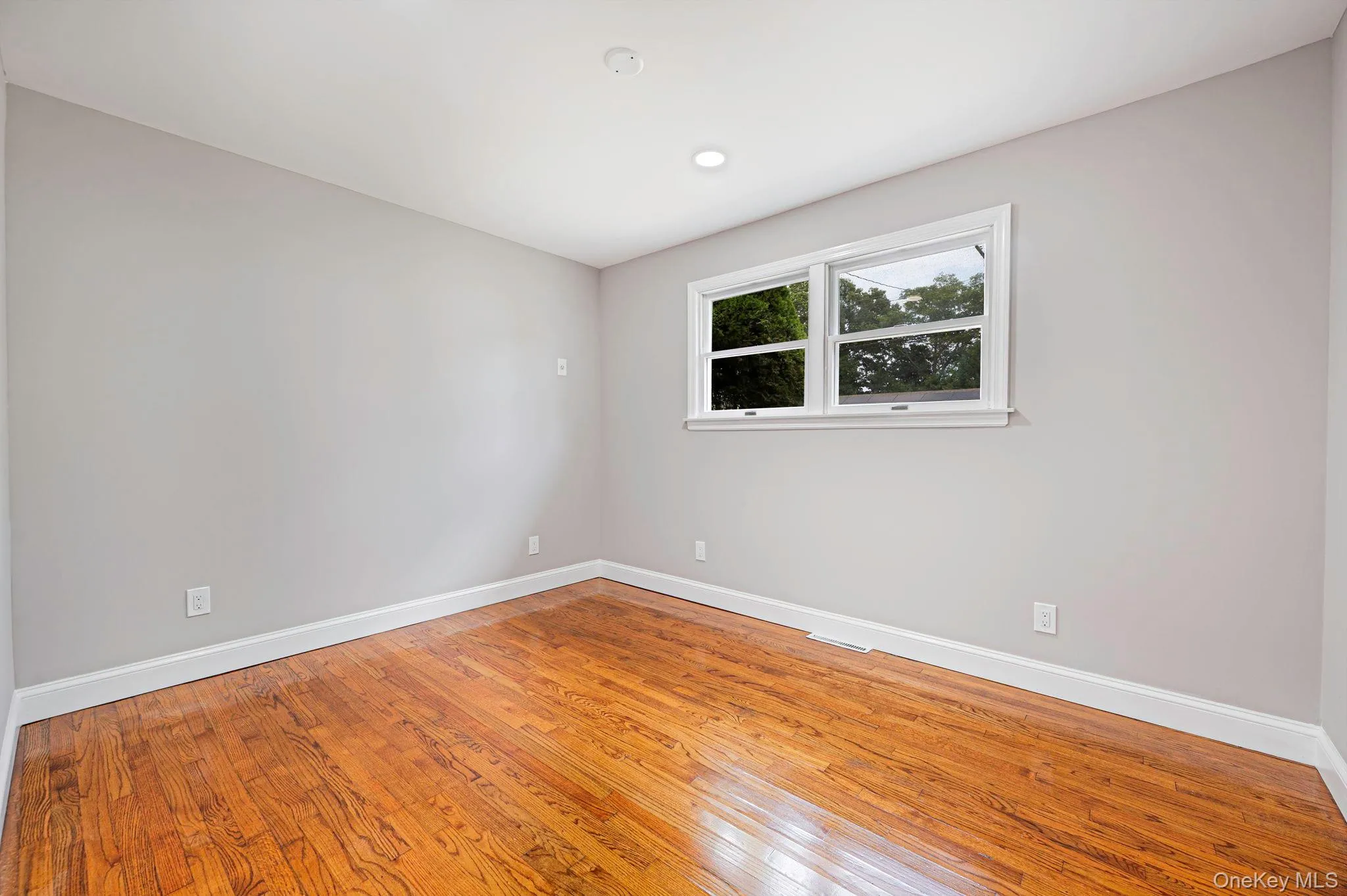 1440 Lombardy Boulevard, Islip, NY, 4 Bedrooms Bedrooms, 7 Rooms Rooms,1 BathroomBathrooms,Residential,For Rent,Lombardy,0,1021372 1440 Lombardy Boulevard, Islip, NY, 4 Bedrooms Bedrooms, 7 Rooms Rooms,1 BathroomBathrooms,Residential,For Rent,Lombardy,0,1021372