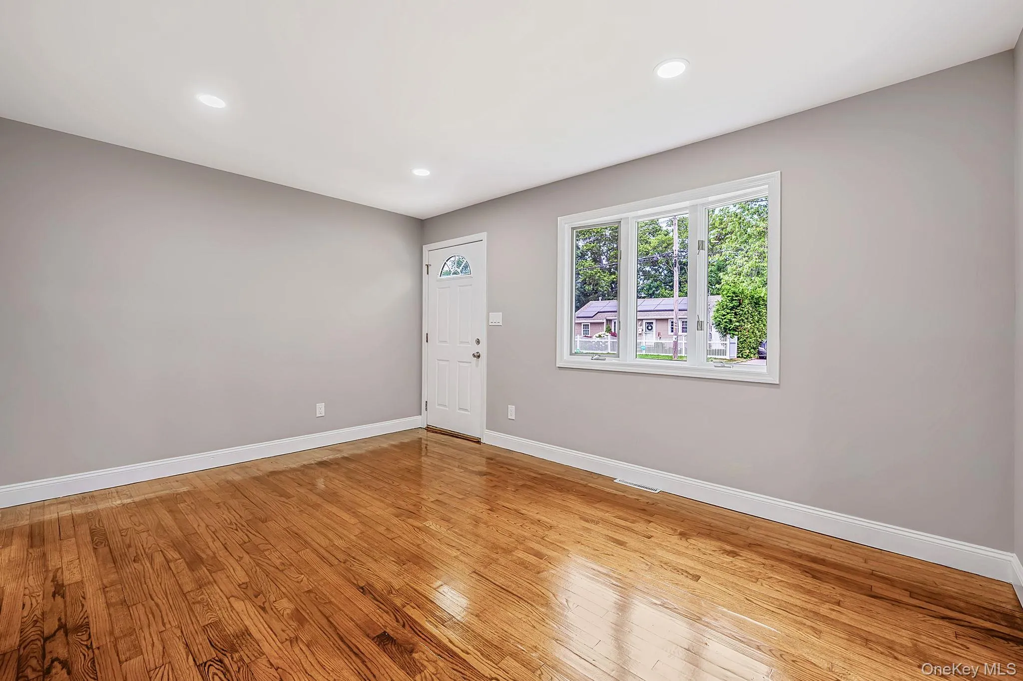 1440 Lombardy Boulevard, Islip, NY, 4 Bedrooms Bedrooms, 7 Rooms Rooms,1 BathroomBathrooms,Residential,For Rent,Lombardy,0,1021372 1440 Lombardy Boulevard, Islip, NY, 4 Bedrooms Bedrooms, 7 Rooms Rooms,1 BathroomBathrooms,Residential,For Rent,Lombardy,0,1021372