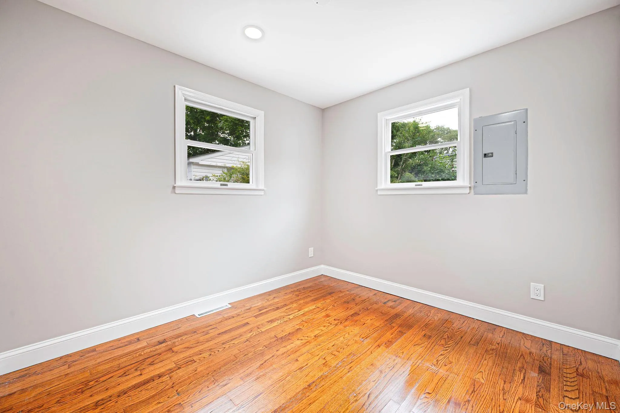 1440 Lombardy Boulevard, Islip, NY, 4 Bedrooms Bedrooms, 7 Rooms Rooms,1 BathroomBathrooms,Residential,For Rent,Lombardy,0,1021372 1440 Lombardy Boulevard, Islip, NY, 4 Bedrooms Bedrooms, 7 Rooms Rooms,1 BathroomBathrooms,Residential,For Rent,Lombardy,0,1021372