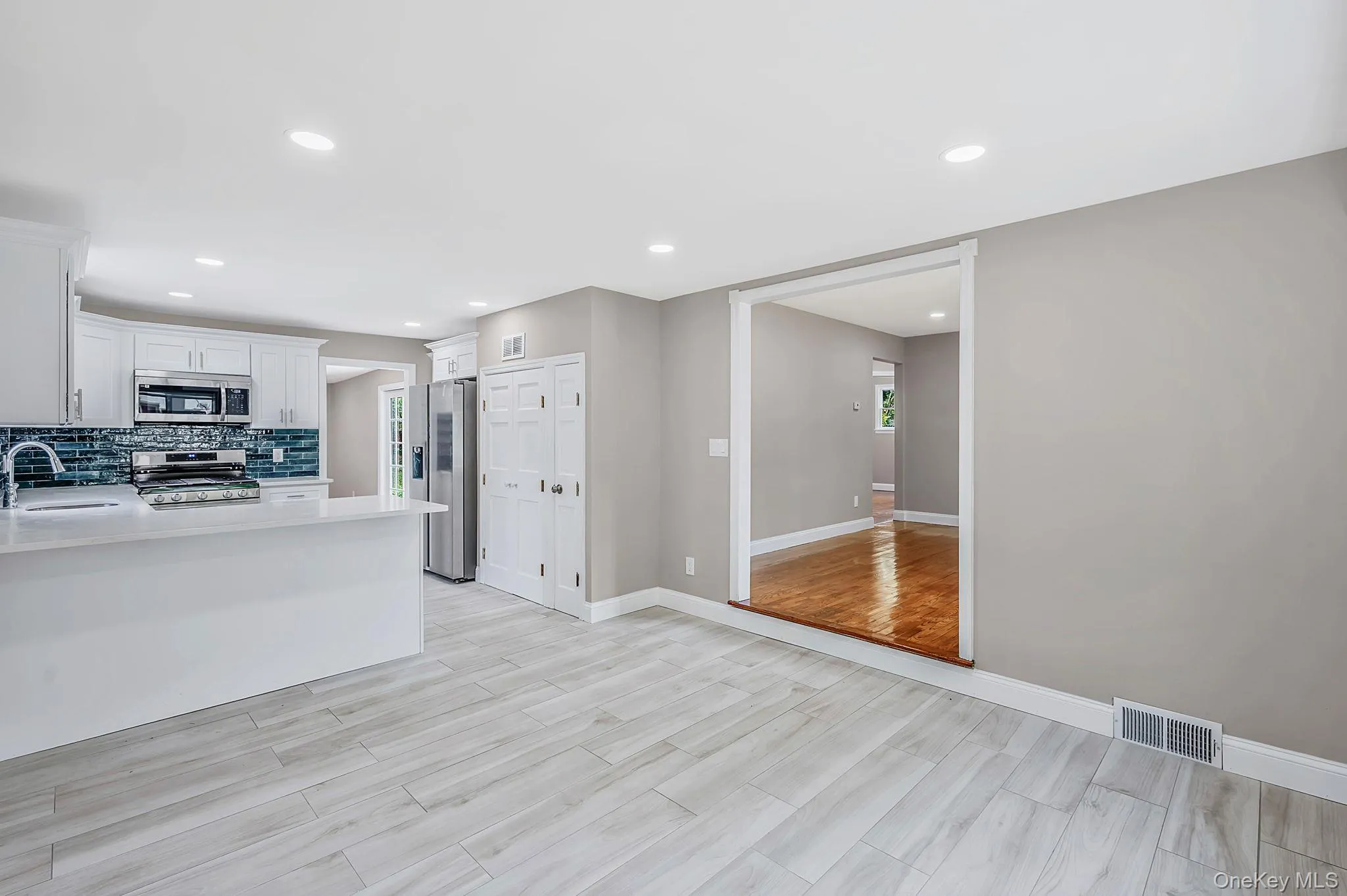 1440 Lombardy Boulevard, Islip, NY, 4 Bedrooms Bedrooms, 7 Rooms Rooms,1 BathroomBathrooms,Residential,For Rent,Lombardy,0,1021372 1440 Lombardy Boulevard, Islip, NY, 4 Bedrooms Bedrooms, 7 Rooms Rooms,1 BathroomBathrooms,Residential,For Rent,Lombardy,0,1021372