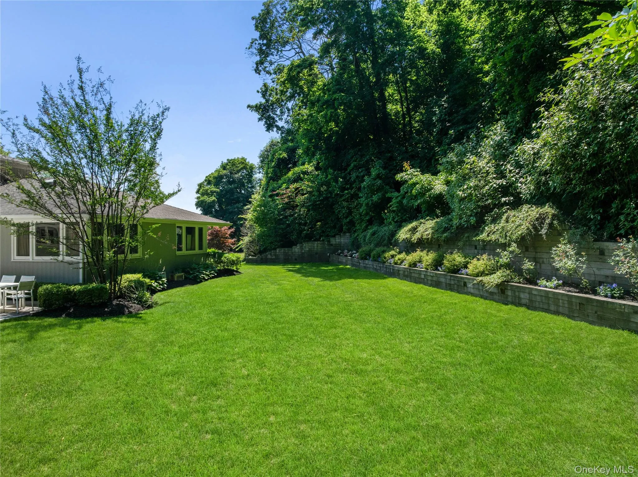 353 Shore Road, North Hempstead, NY, 5 Bedrooms Bedrooms, 9 Rooms Rooms,4 BathroomsBathrooms,Residential,For Rent,Shore,0,1021374 353 Shore Road, North Hempstead, NY, 5 Bedrooms Bedrooms, 9 Rooms Rooms,4 BathroomsBathrooms,Residential,For Rent,Shore,0,1021374