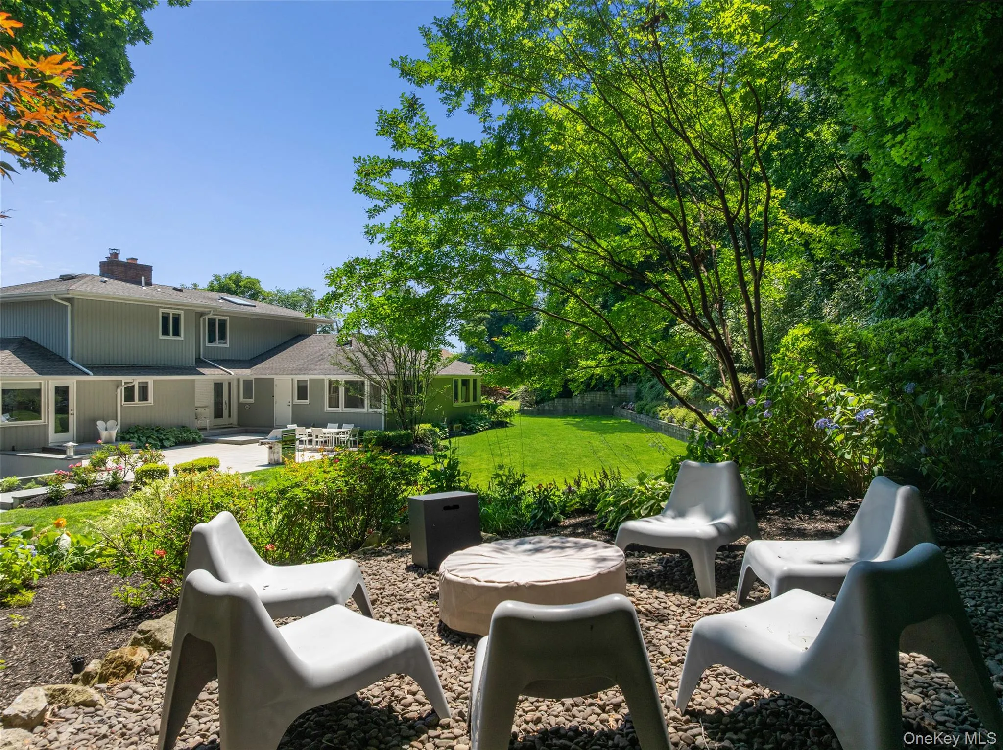 353 Shore Road, North Hempstead, NY, 5 Bedrooms Bedrooms, 9 Rooms Rooms,4 BathroomsBathrooms,Residential,For Rent,Shore,0,1021374 353 Shore Road, North Hempstead, NY, 5 Bedrooms Bedrooms, 9 Rooms Rooms,4 BathroomsBathrooms,Residential,For Rent,Shore,0,1021374