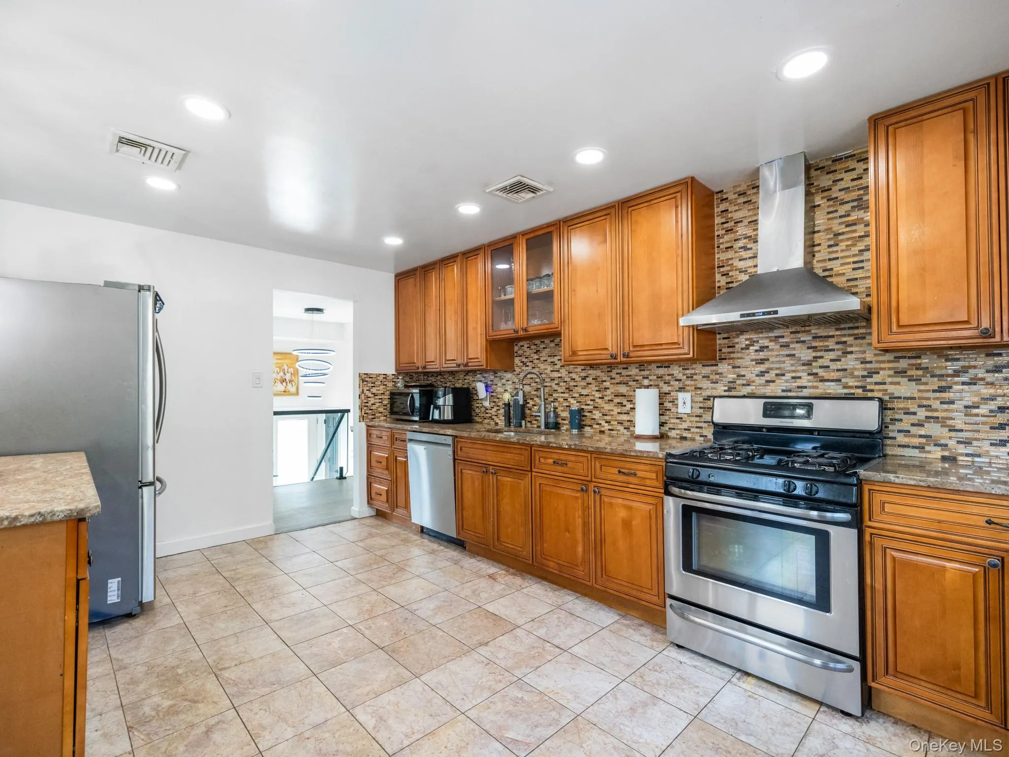 40 Peppermint Road, Huntington, NY, 4 Bedrooms Bedrooms, 12 Rooms Rooms,3 BathroomsBathrooms,Residential,For Rent,Peppermint,0,1021379 40 Peppermint Road, Huntington, NY, 4 Bedrooms Bedrooms, 12 Rooms Rooms,3 BathroomsBathrooms,Residential,For Rent,Peppermint,0,1021379