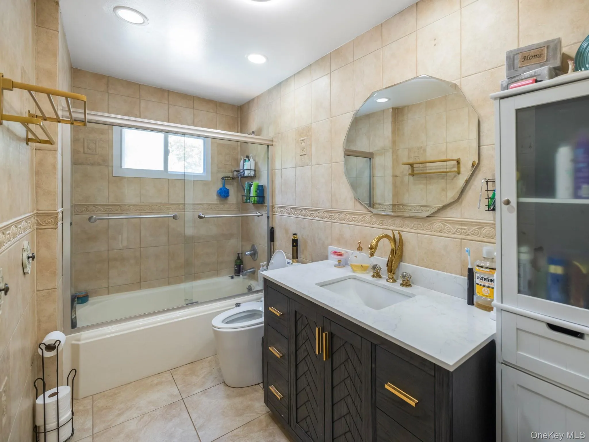 40 Peppermint Road, Huntington, NY, 4 Bedrooms Bedrooms, 12 Rooms Rooms,3 BathroomsBathrooms,Residential,For Rent,Peppermint,0,1021379 40 Peppermint Road, Huntington, NY, 4 Bedrooms Bedrooms, 12 Rooms Rooms,3 BathroomsBathrooms,Residential,For Rent,Peppermint,0,1021379