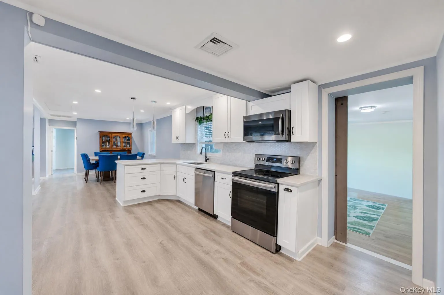 186 4th Street, Babylon, NY, 4 Bedrooms Bedrooms, 7 Rooms Rooms,3 BathroomsBathrooms,Residential,For Rent,4th,0,1021386 186 4th Street, Babylon, NY, 4 Bedrooms Bedrooms, 7 Rooms Rooms,3 BathroomsBathrooms,Residential,For Rent,4th,0,1021386