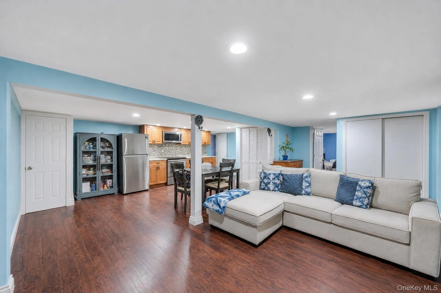 186 4th Street, Babylon, NY, 4 Bedrooms Bedrooms, 7 Rooms Rooms,3 BathroomsBathrooms,Residential,For Rent,4th,0,1021386 186 4th Street, Babylon, NY, 4 Bedrooms Bedrooms, 7 Rooms Rooms,3 BathroomsBathrooms,Residential,For Rent,4th,0,1021386
