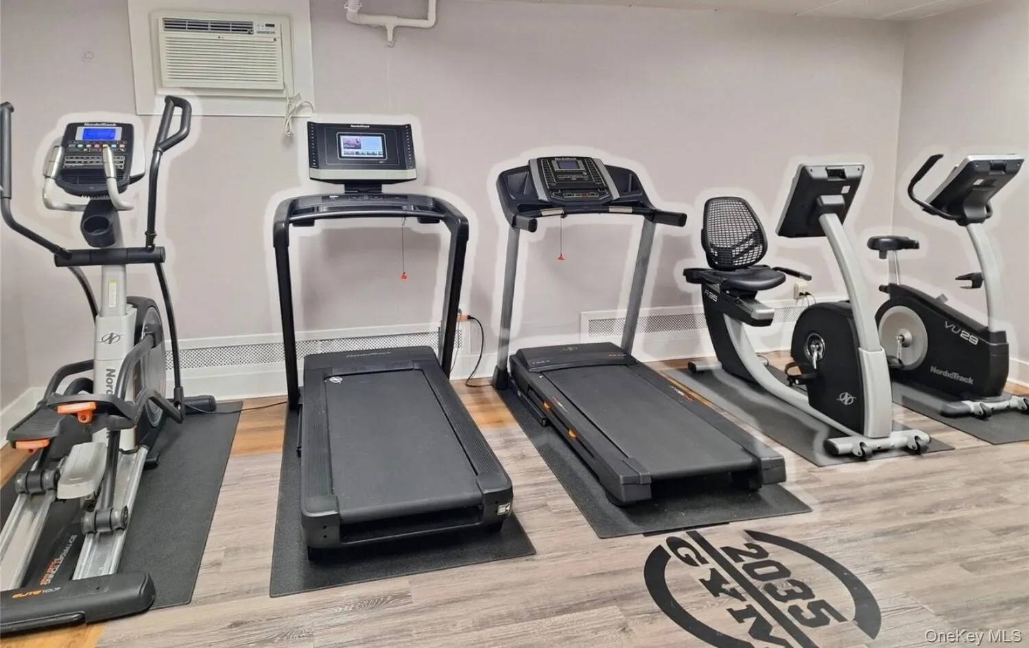 2035 Central Park Avenue, Yonkers, NY, 1 Room Rooms,1 BathroomBathrooms,Residential Lease,For Rent,Central Park,0,1021404 2035 Central Park Avenue, Yonkers, NY, 1 Room Rooms,1 BathroomBathrooms,Residential Lease,For Rent,Central Park,0,1021404