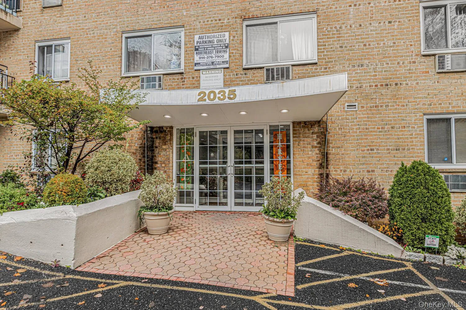 2035 Central Park Avenue, Yonkers, NY, 1 Room Rooms,1 BathroomBathrooms,Residential Lease,For Rent,Central Park,0,1021404 2035 Central Park Avenue, Yonkers, NY, 1 Room Rooms,1 BathroomBathrooms,Residential Lease,For Rent,Central Park,0,1021404