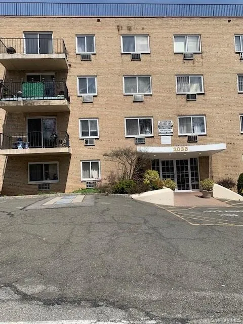2035 Central Park Avenue, Yonkers, NY, 1 Room Rooms,1 BathroomBathrooms,Residential Lease,For Rent,Central Park,0,1021404 2035 Central Park Avenue, Yonkers, NY, 1 Room Rooms,1 BathroomBathrooms,Residential Lease,For Rent,Central Park,0,1021404