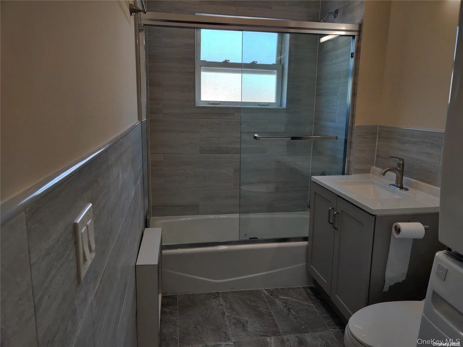82-57 167th Street, New York, NY, 4 Bedrooms Bedrooms, 6 Rooms Rooms,2 BathroomsBathrooms,Residential Lease,For Rent,167th,0,1021405 82-57 167th Street, New York, NY, 4 Bedrooms Bedrooms, 6 Rooms Rooms,2 BathroomsBathrooms,Residential Lease,For Rent,167th,0,1021405
