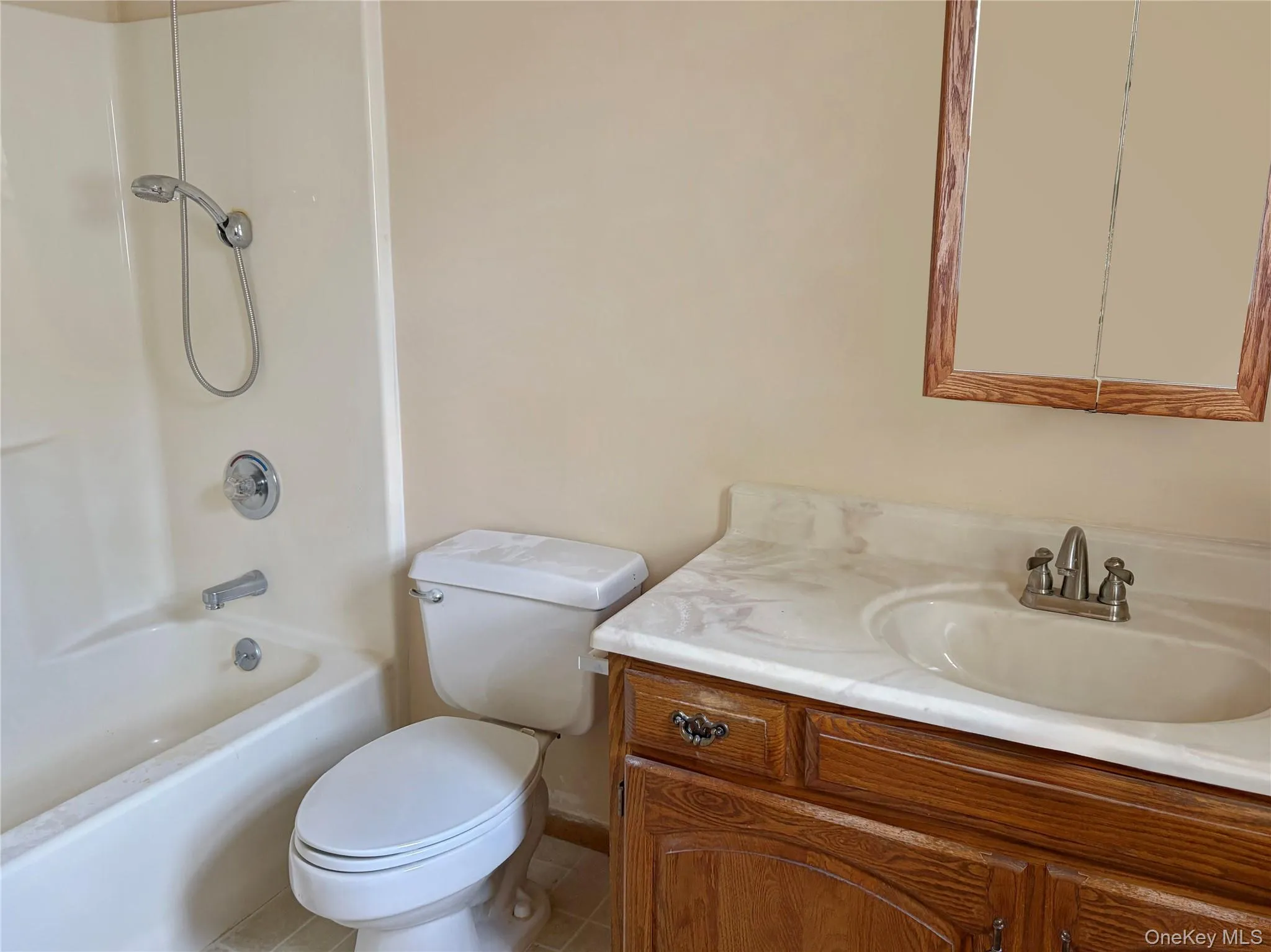 5131 Village Circle, Brookhaven, NY, 2 Bedrooms Bedrooms, 6 Rooms Rooms,1 BathroomBathrooms,Residential,For Rent,Village,0,1021408 5131 Village Circle, Brookhaven, NY, 2 Bedrooms Bedrooms, 6 Rooms Rooms,1 BathroomBathrooms,Residential,For Rent,Village,0,1021408