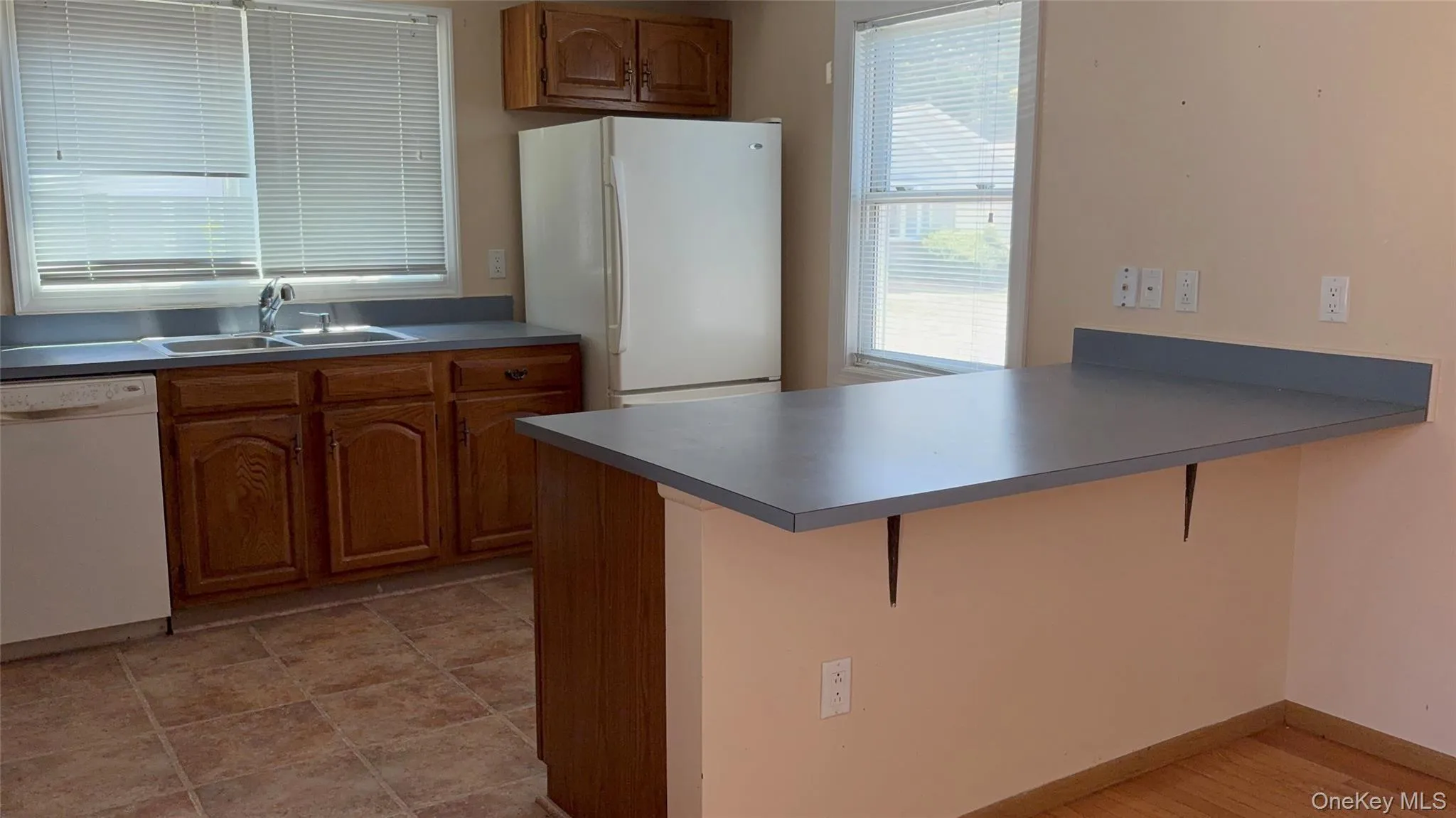 5131 Village Circle, Brookhaven, NY, 2 Bedrooms Bedrooms, 6 Rooms Rooms,1 BathroomBathrooms,Residential,For Rent,Village,0,1021408 5131 Village Circle, Brookhaven, NY, 2 Bedrooms Bedrooms, 6 Rooms Rooms,1 BathroomBathrooms,Residential,For Rent,Village,0,1021408