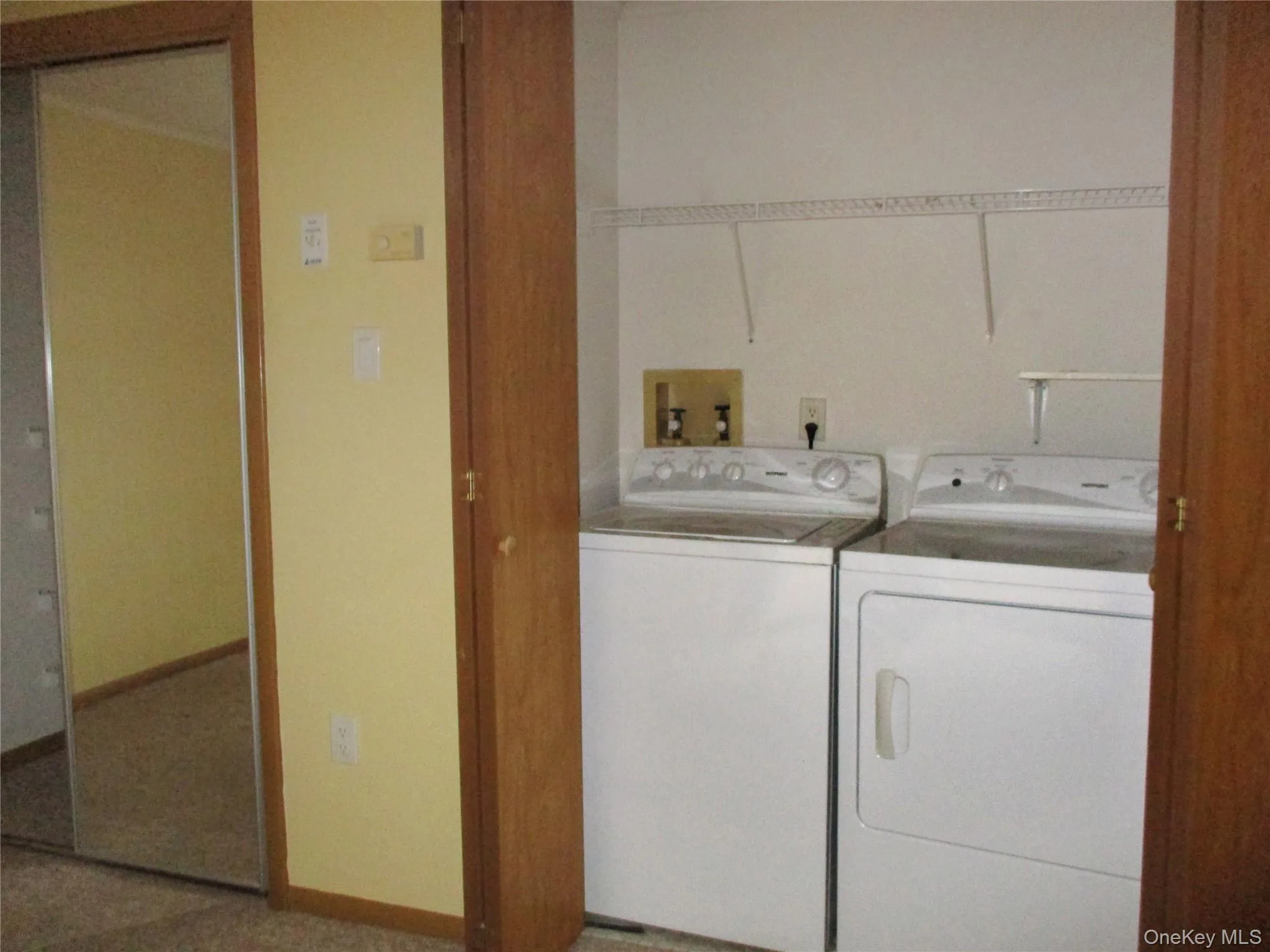 5131 Village Circle, Brookhaven, NY, 2 Bedrooms Bedrooms, 6 Rooms Rooms,1 BathroomBathrooms,Residential,For Rent,Village,0,1021408 5131 Village Circle, Brookhaven, NY, 2 Bedrooms Bedrooms, 6 Rooms Rooms,1 BathroomBathrooms,Residential,For Rent,Village,0,1021408