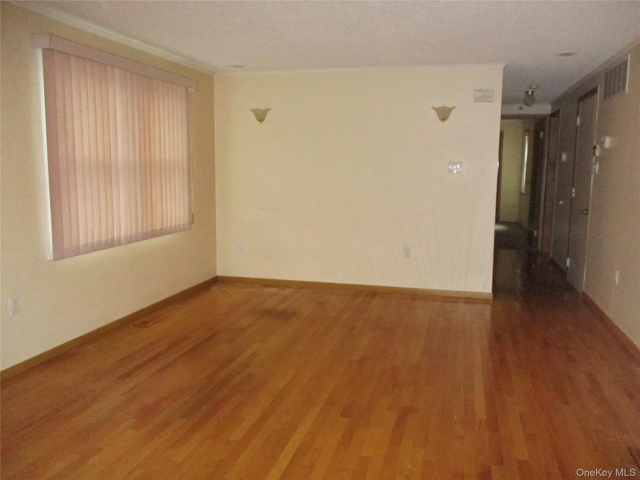 5131 Village Circle, Brookhaven, NY, 2 Bedrooms Bedrooms, 6 Rooms Rooms,1 BathroomBathrooms,Residential,For Rent,Village,0,1021408 5131 Village Circle, Brookhaven, NY, 2 Bedrooms Bedrooms, 6 Rooms Rooms,1 BathroomBathrooms,Residential,For Rent,Village,0,1021408