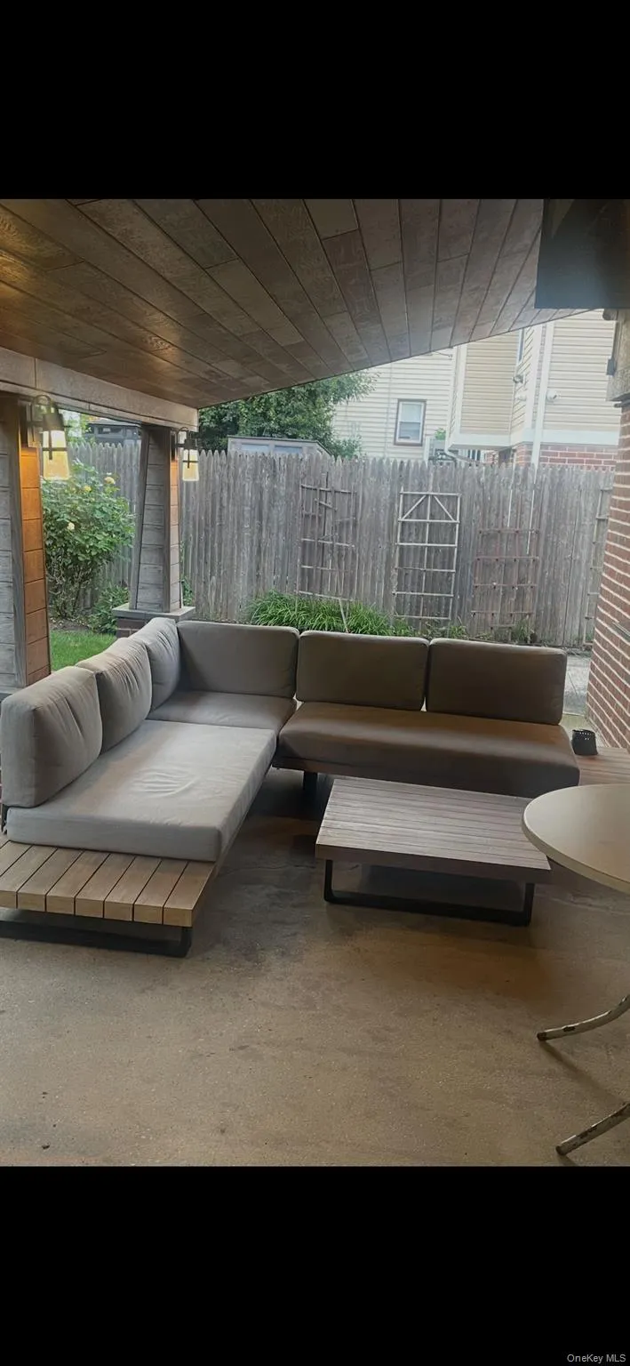 101 Lincoln Boulevard, Long Beach, NY, 1 Bedroom Bedrooms, 2 Rooms Rooms,1 BathroomBathrooms,Residential Lease,For Rent,Lincoln,0,1021413 101 Lincoln Boulevard, Long Beach, NY, 1 Bedroom Bedrooms, 2 Rooms Rooms,1 BathroomBathrooms,Residential Lease,For Rent,Lincoln,0,1021413