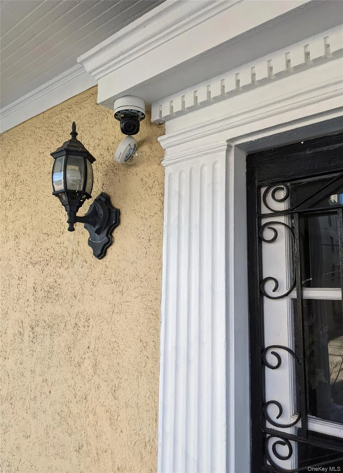 26 Coligni Avenue, New Rochelle, NY, 3 Bedrooms Bedrooms, 6 Rooms Rooms,1 BathroomBathrooms,Residential Lease,For Rent,Coligni,0,1021415 26 Coligni Avenue, New Rochelle, NY, 3 Bedrooms Bedrooms, 6 Rooms Rooms,1 BathroomBathrooms,Residential Lease,For Rent,Coligni,0,1021415