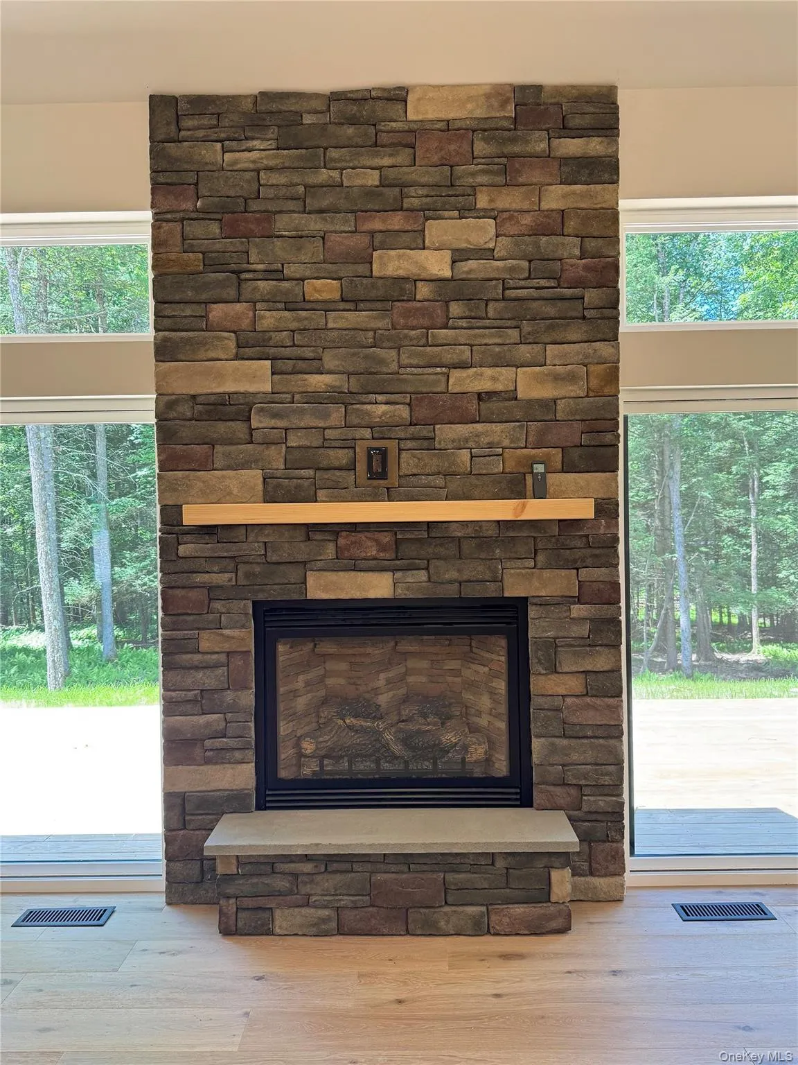 Beautiful stone work! It's the heart of the living area, easy start LP gas fireplace! Beautiful stone work! It's the heart of the living area, easy start LP gas fireplace!
