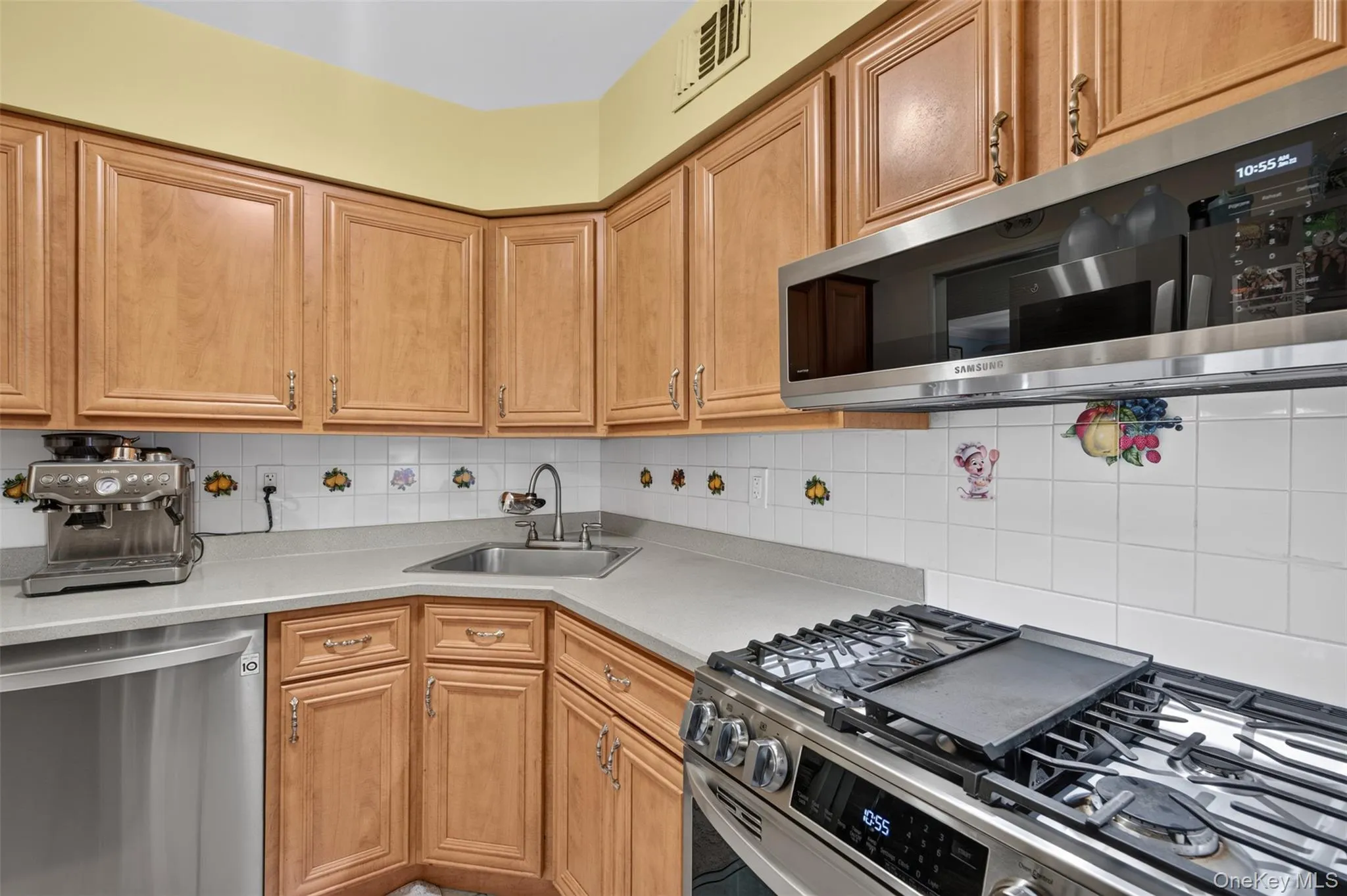 178 Fairview Circle, Brookhaven, NY, 2 Bedrooms Bedrooms, 6 Rooms Rooms,2 BathroomsBathrooms,Residential,For Rent,Fairview,0,1021419 178 Fairview Circle, Brookhaven, NY, 2 Bedrooms Bedrooms, 6 Rooms Rooms,2 BathroomsBathrooms,Residential,For Rent,Fairview,0,1021419