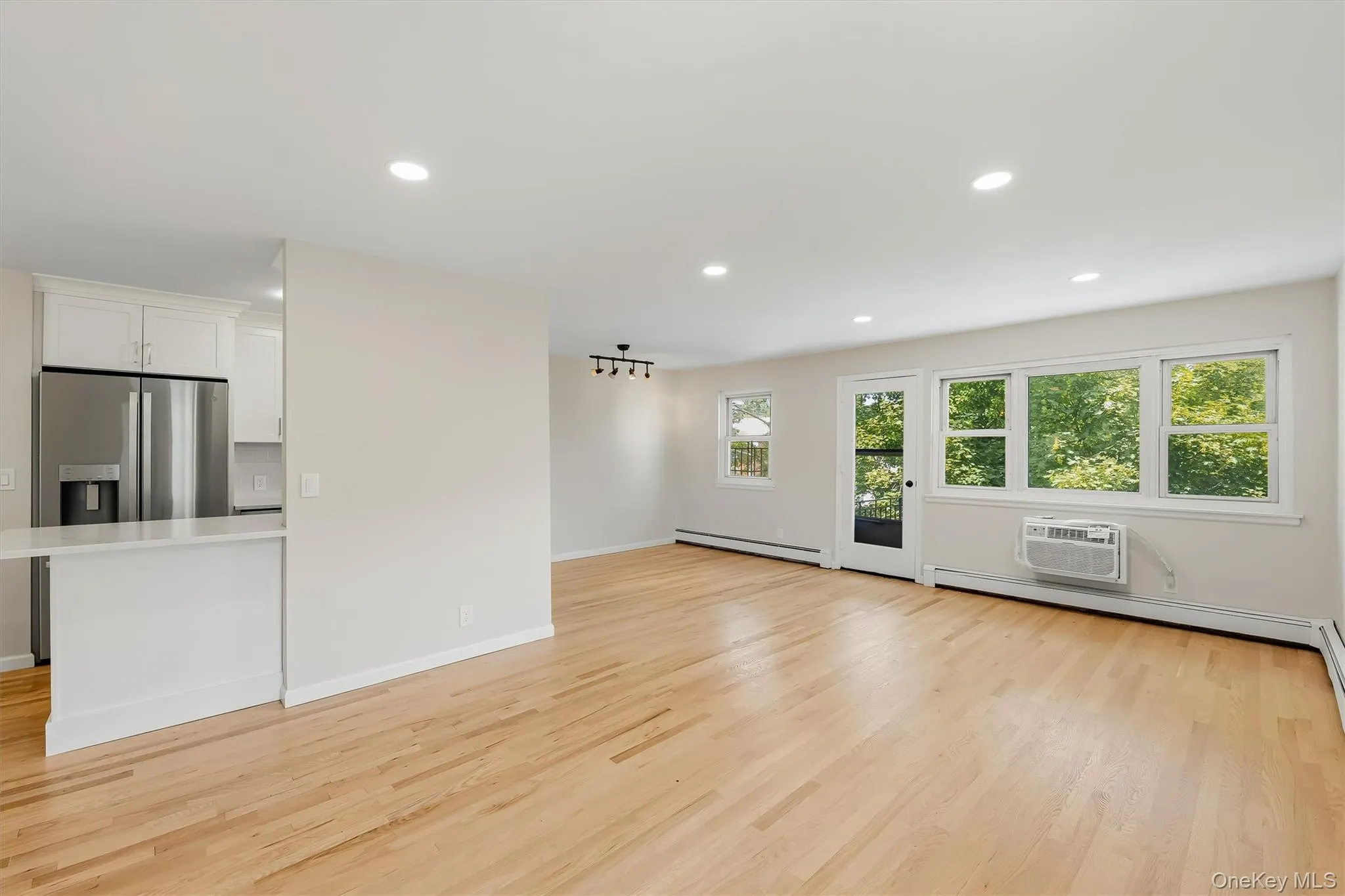 665 Pelham Road, New Rochelle, NY, 1 Bedroom Bedrooms, 4 Rooms Rooms,1 BathroomBathrooms,Residential,For Rent,Pelham,0,1021422 665 Pelham Road, New Rochelle, NY, 1 Bedroom Bedrooms, 4 Rooms Rooms,1 BathroomBathrooms,Residential,For Rent,Pelham,0,1021422
