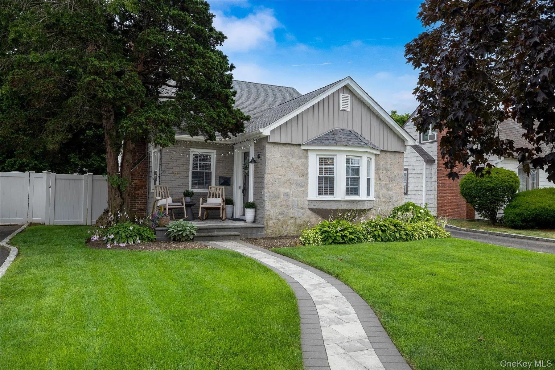 10 Woodland Avenue, Hempstead, NY, 3 Bedrooms Bedrooms, 7 Rooms Rooms,2 BathroomsBathrooms,Residential,For Rent,Woodland,0,1021423 10 Woodland Avenue, Hempstead, NY, 3 Bedrooms Bedrooms, 7 Rooms Rooms,2 BathroomsBathrooms,Residential,For Rent,Woodland,0,1021423