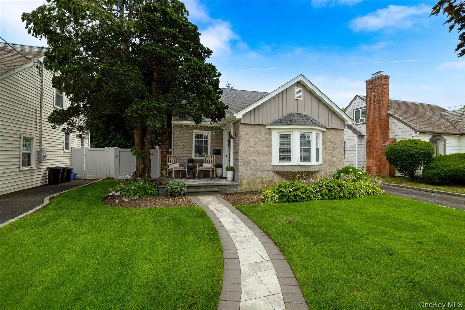 10 Woodland Avenue, Hempstead, NY, 3 Bedrooms Bedrooms, 7 Rooms Rooms,2 BathroomsBathrooms,Residential,For Rent,Woodland,0,1021423 10 Woodland Avenue, Hempstead, NY, 3 Bedrooms Bedrooms, 7 Rooms Rooms,2 BathroomsBathrooms,Residential,For Rent,Woodland,0,1021423