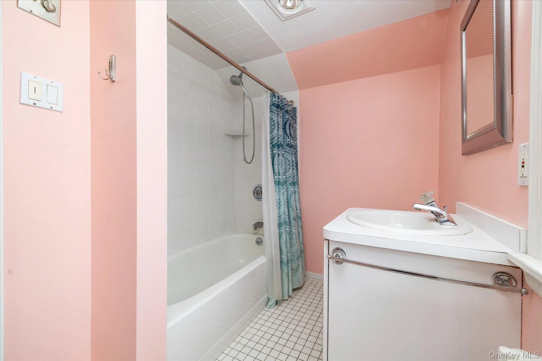 10 Woodland Avenue, Hempstead, NY, 3 Bedrooms Bedrooms, 7 Rooms Rooms,2 BathroomsBathrooms,Residential,For Rent,Woodland,0,1021423 10 Woodland Avenue, Hempstead, NY, 3 Bedrooms Bedrooms, 7 Rooms Rooms,2 BathroomsBathrooms,Residential,For Rent,Woodland,0,1021423