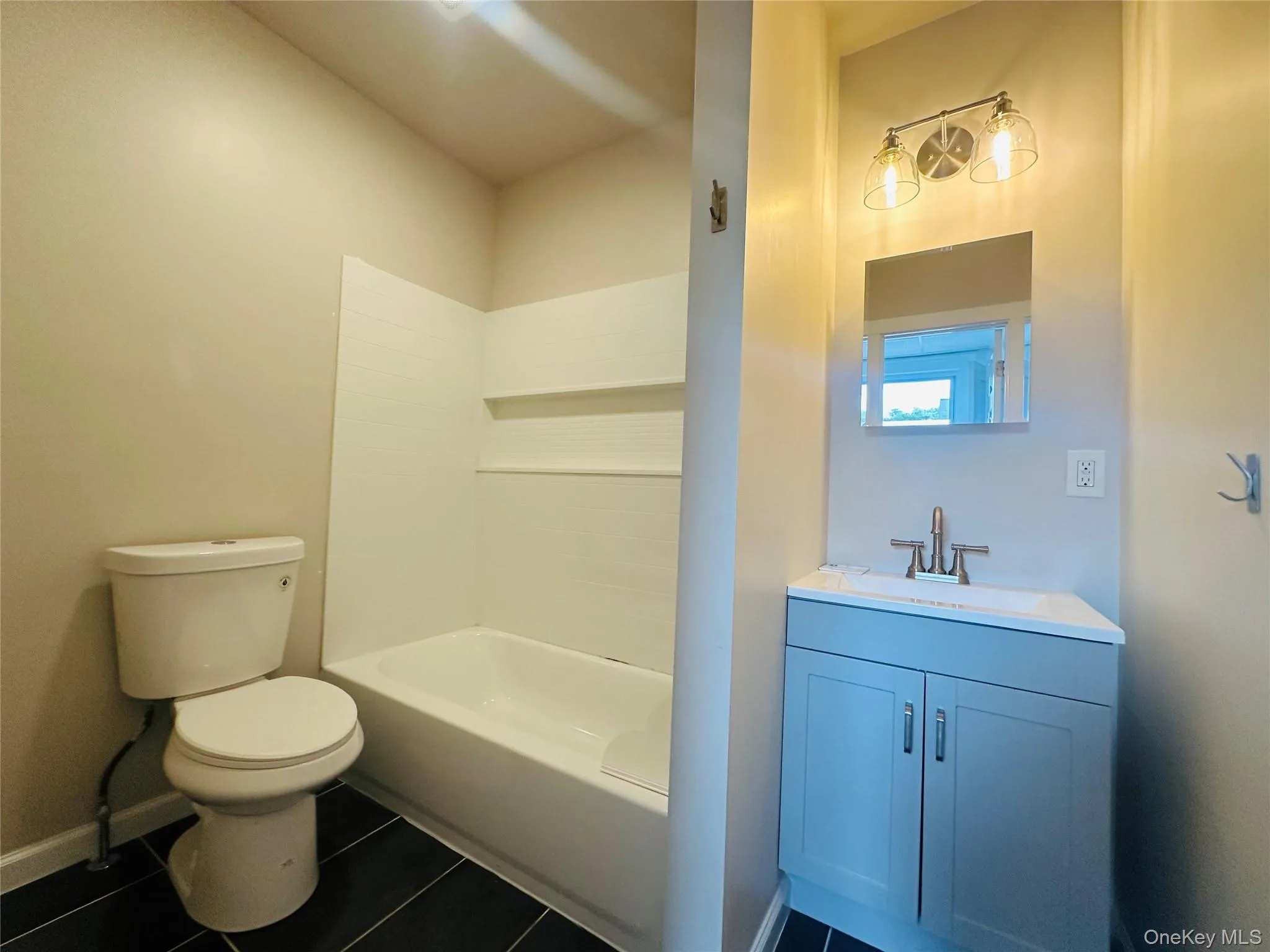 86.5 Garden Street, Poughkeepsie, NY, 3 Rooms Rooms,1 BathroomBathrooms,Residential Lease,For Rent,Garden,0,1021427 86.5 Garden Street, Poughkeepsie, NY, 3 Rooms Rooms,1 BathroomBathrooms,Residential Lease,For Rent,Garden,0,1021427