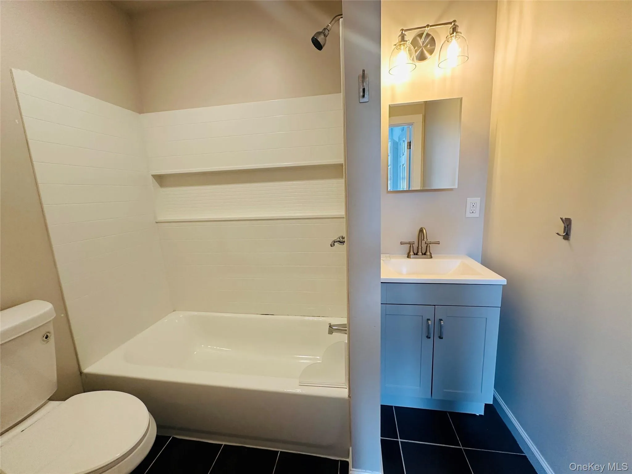 86.5 Garden Street, Poughkeepsie, NY, 3 Rooms Rooms,1 BathroomBathrooms,Residential Lease,For Rent,Garden,0,1021427 86.5 Garden Street, Poughkeepsie, NY, 3 Rooms Rooms,1 BathroomBathrooms,Residential Lease,For Rent,Garden,0,1021427